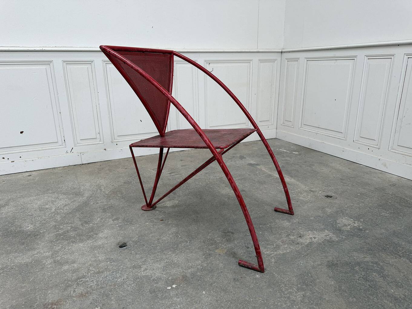 Fauteuil design rouge 1950