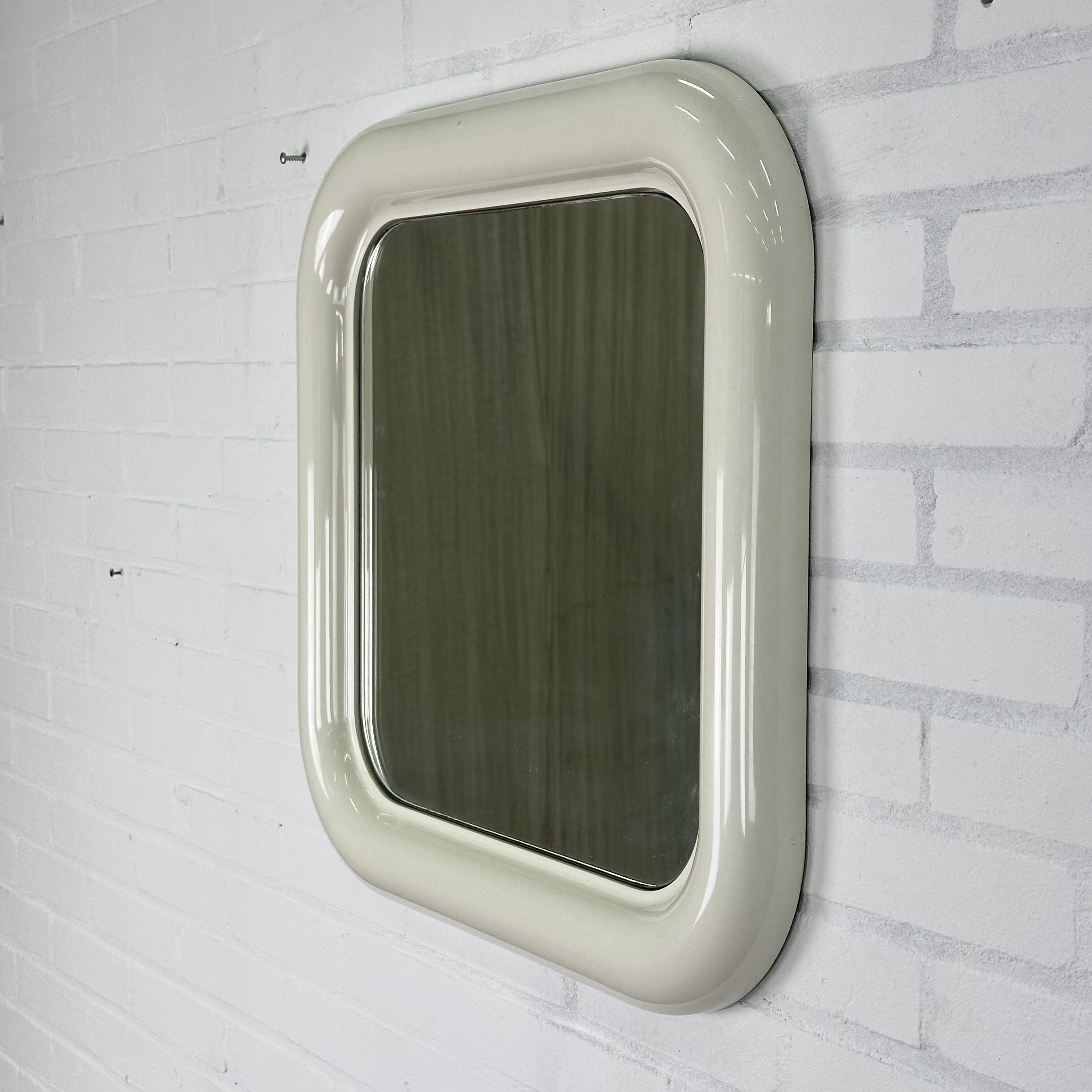 Miroir Delfo par Sergio Mazza pour Artemide