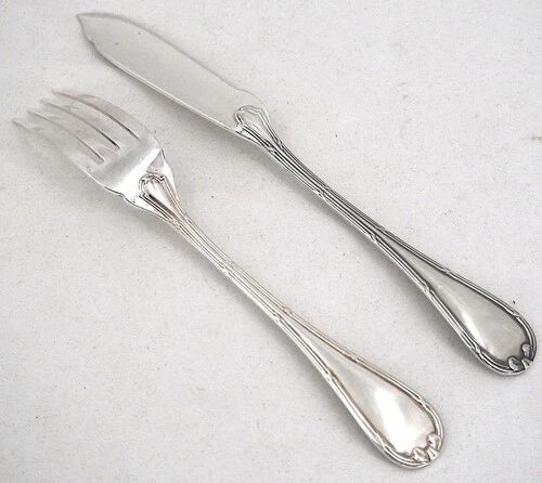 Christofle Rubans model, 6 fish cutlery, 12 pieces in silver-plated metal.