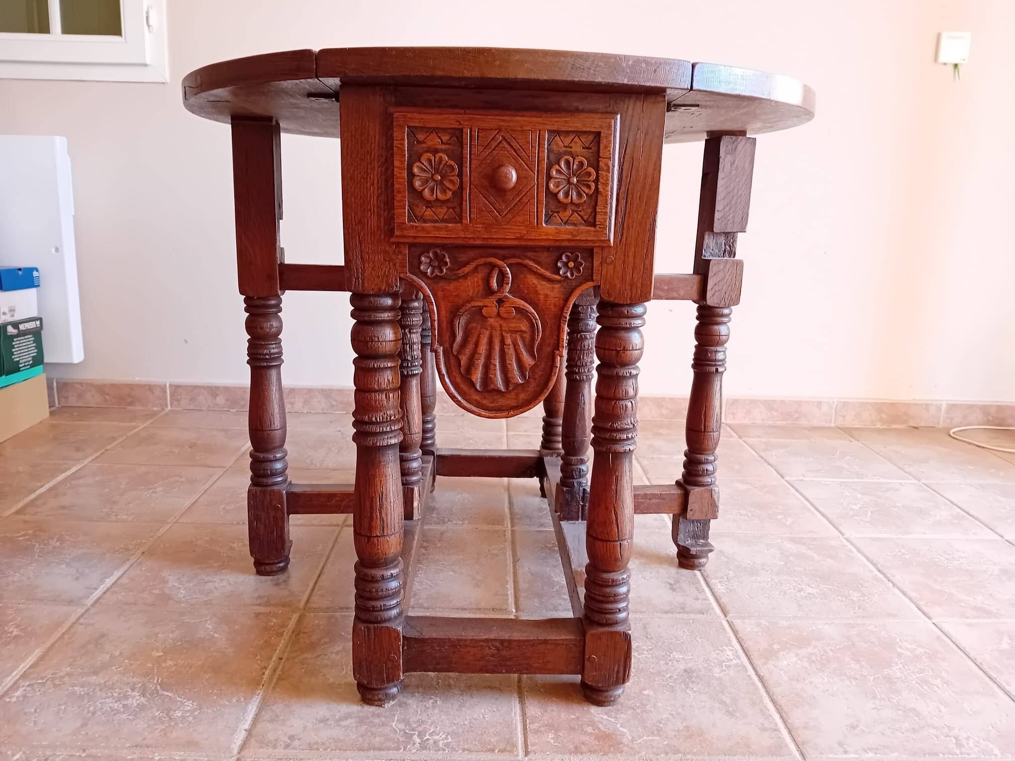 English folding gateleg table