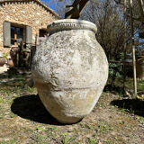 Large ancient pottery jar in terracotta from the 18th century.