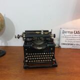 ROYAL typewriter