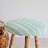 Tabouret tripode bois et assise rayée