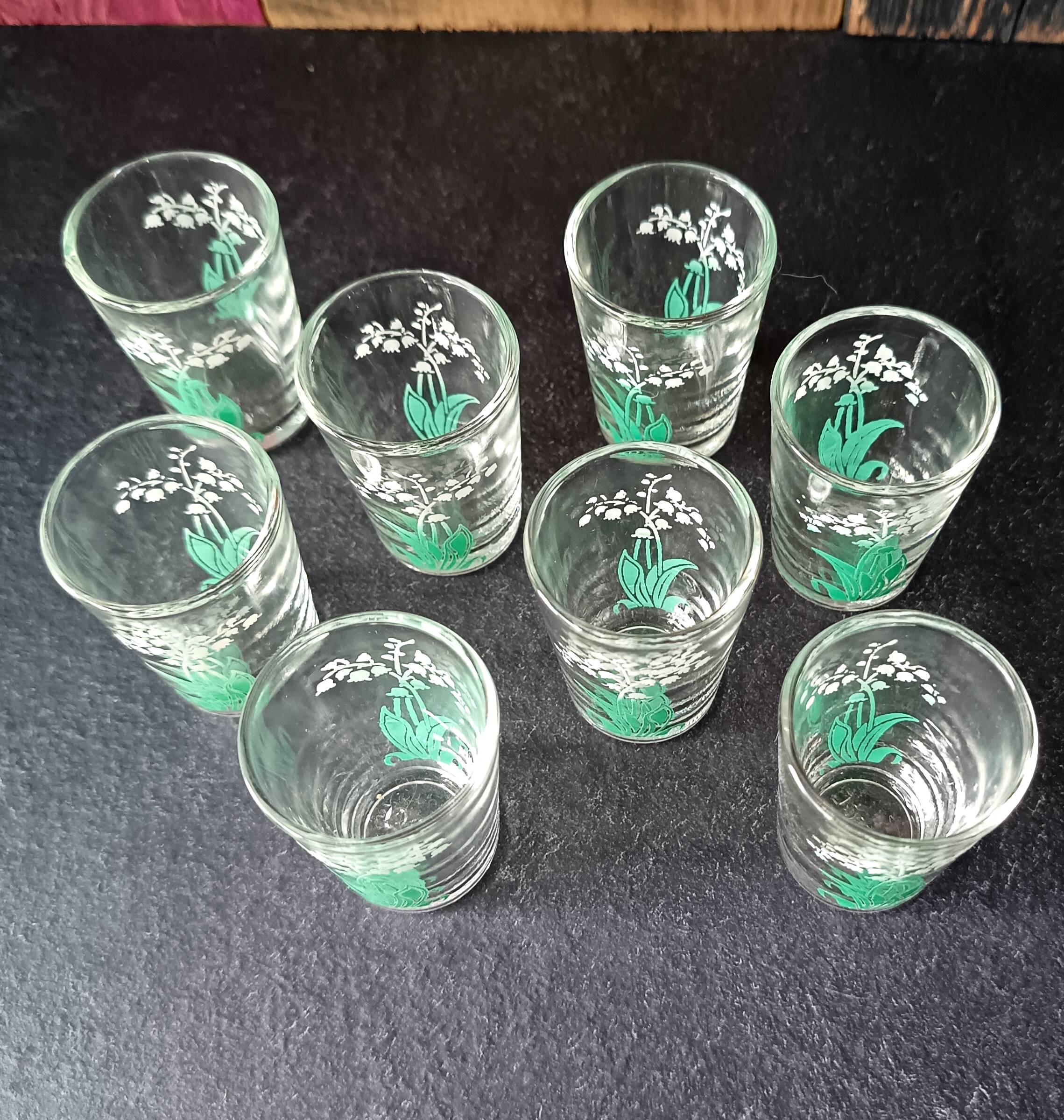 Vintage silkscreened lily of the valley motif liqueur set, 1940/50