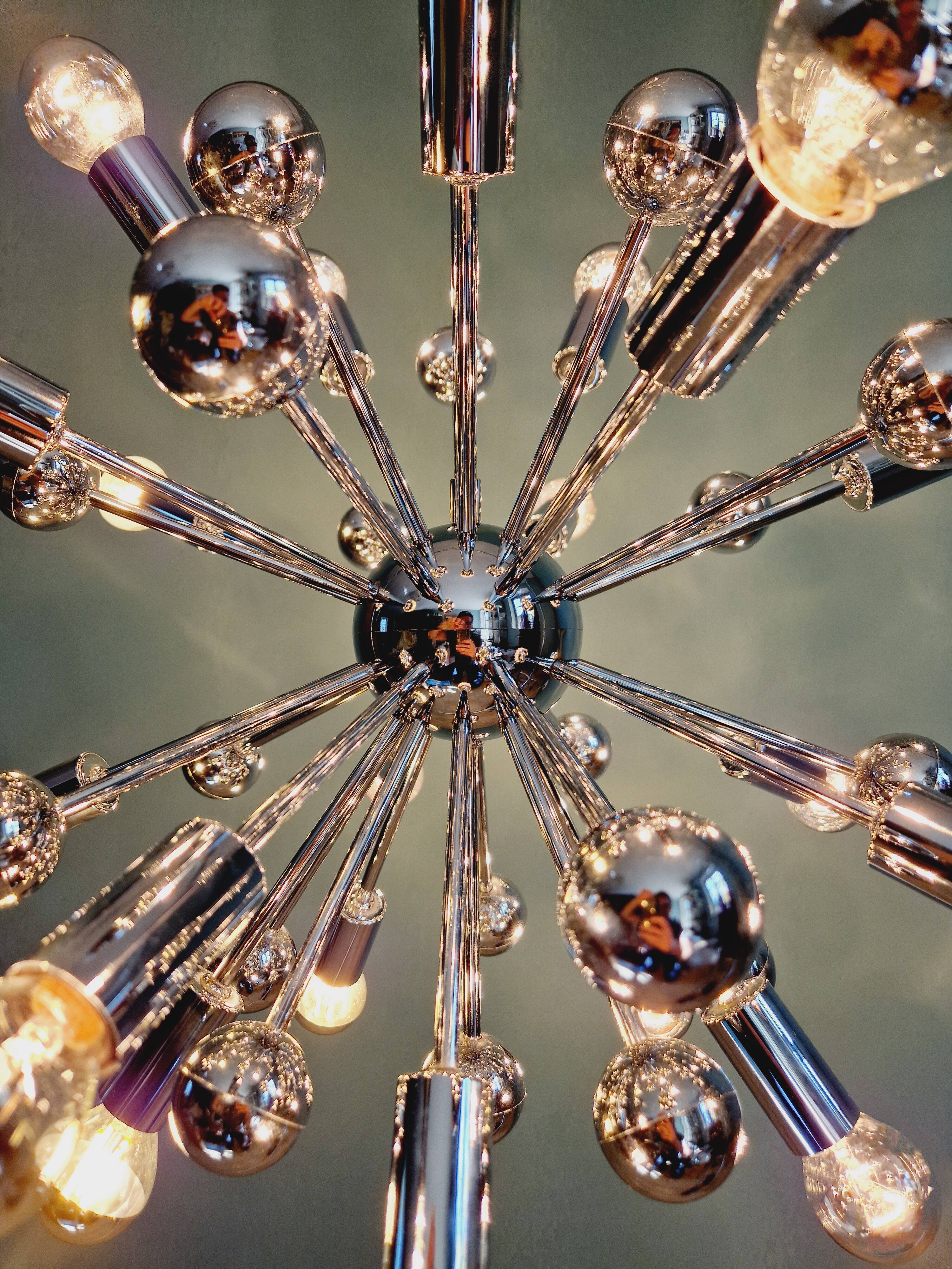 Sputnik chandelier in chrome metal, 20 light points, 70s