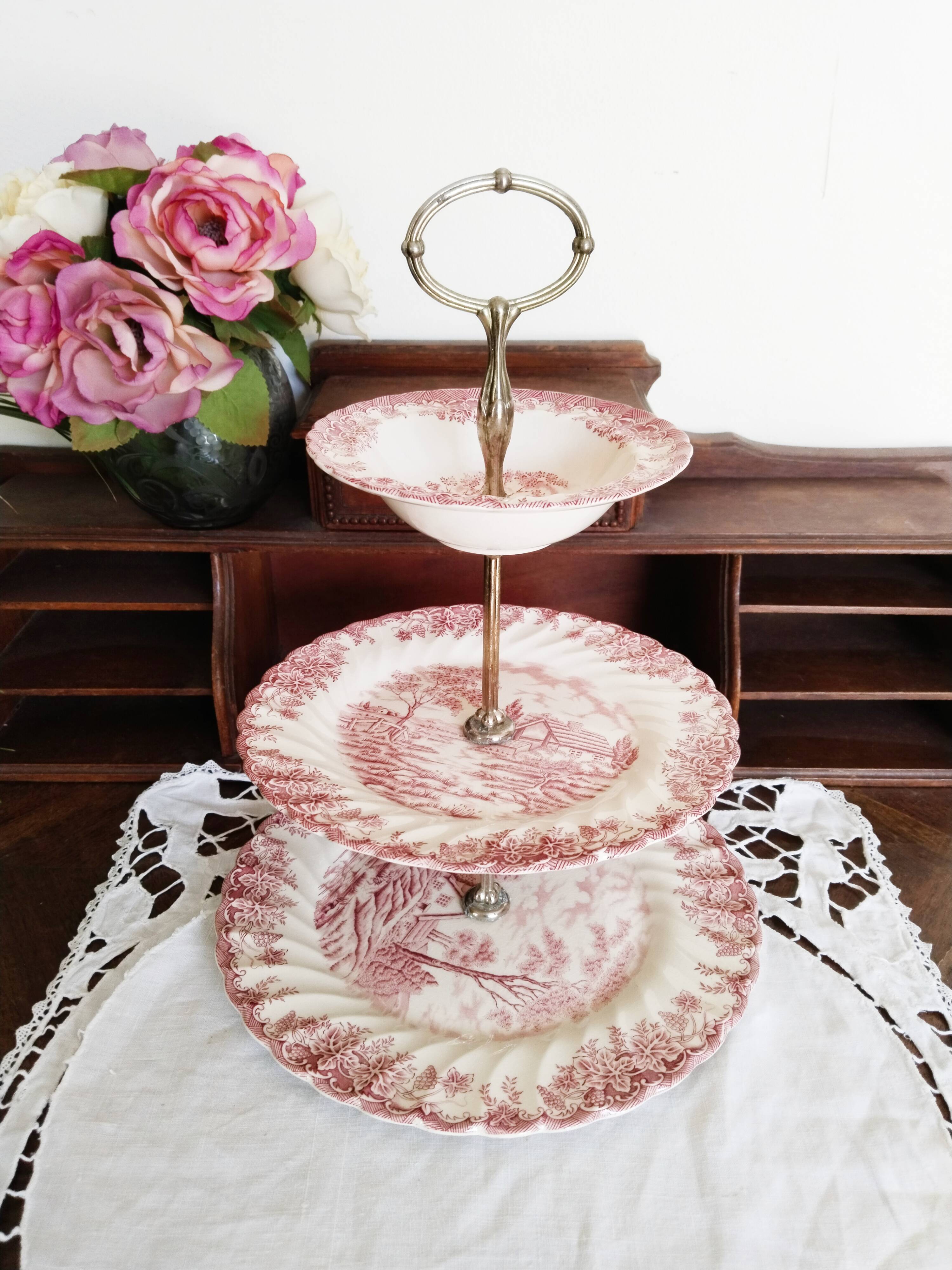 Cake display, earthenware servant from Myott, The Brook, English porcelain