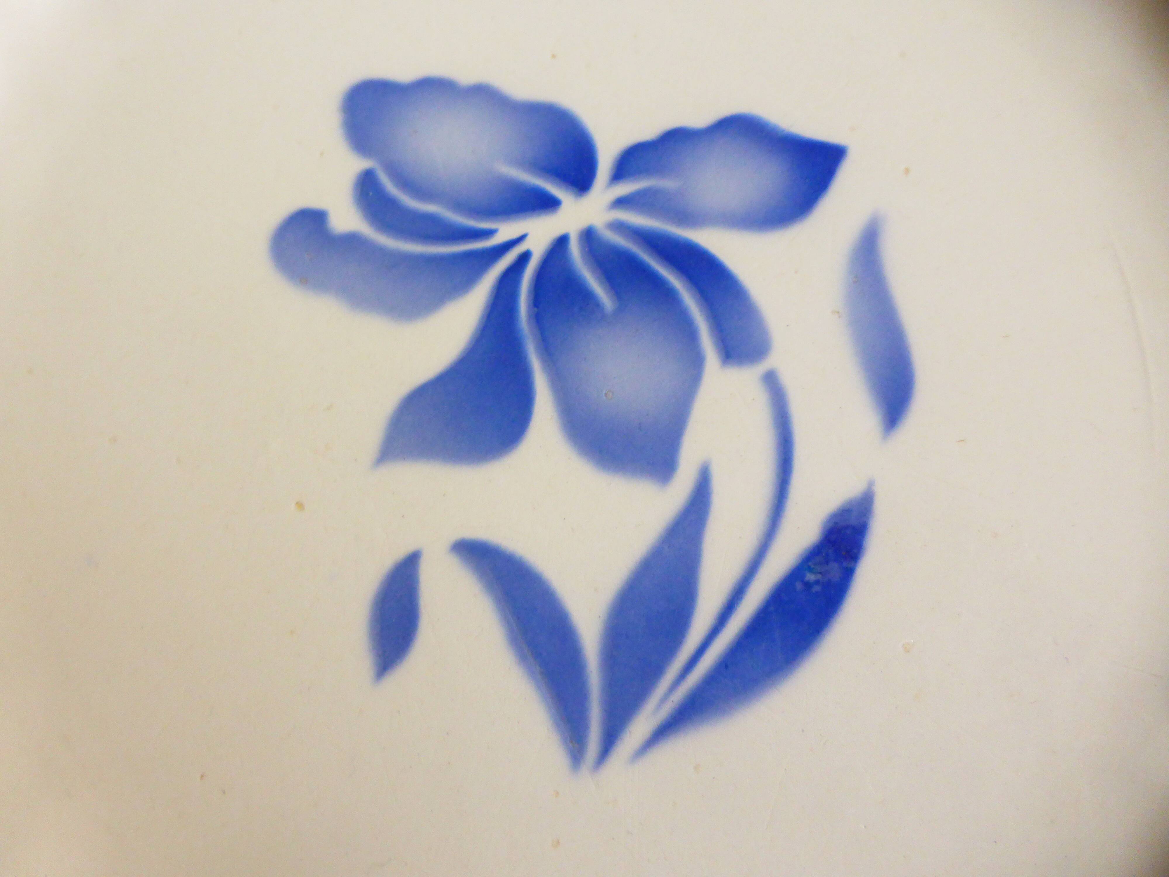 1 flat plate Moulin des loups and St Amand model Marcel 221258