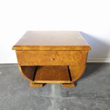 Paire de tables de chevet Art déco en ronce de noyer et laiton