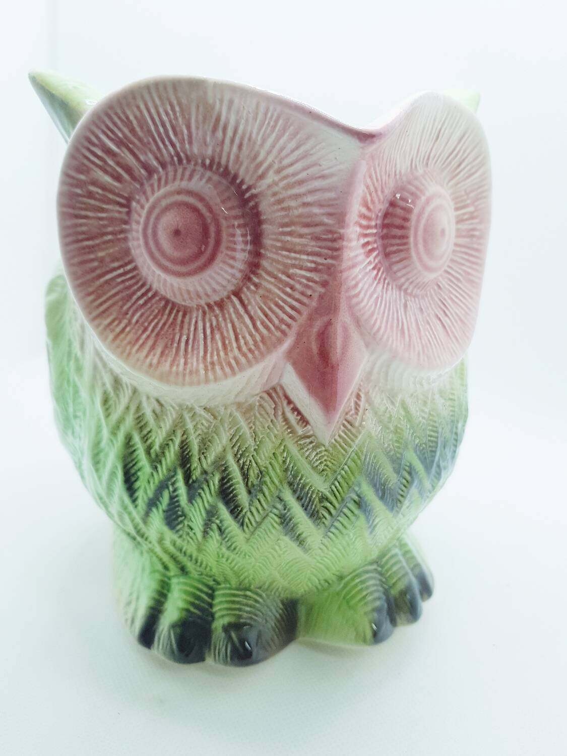 Grand pichet hibou en barbotine