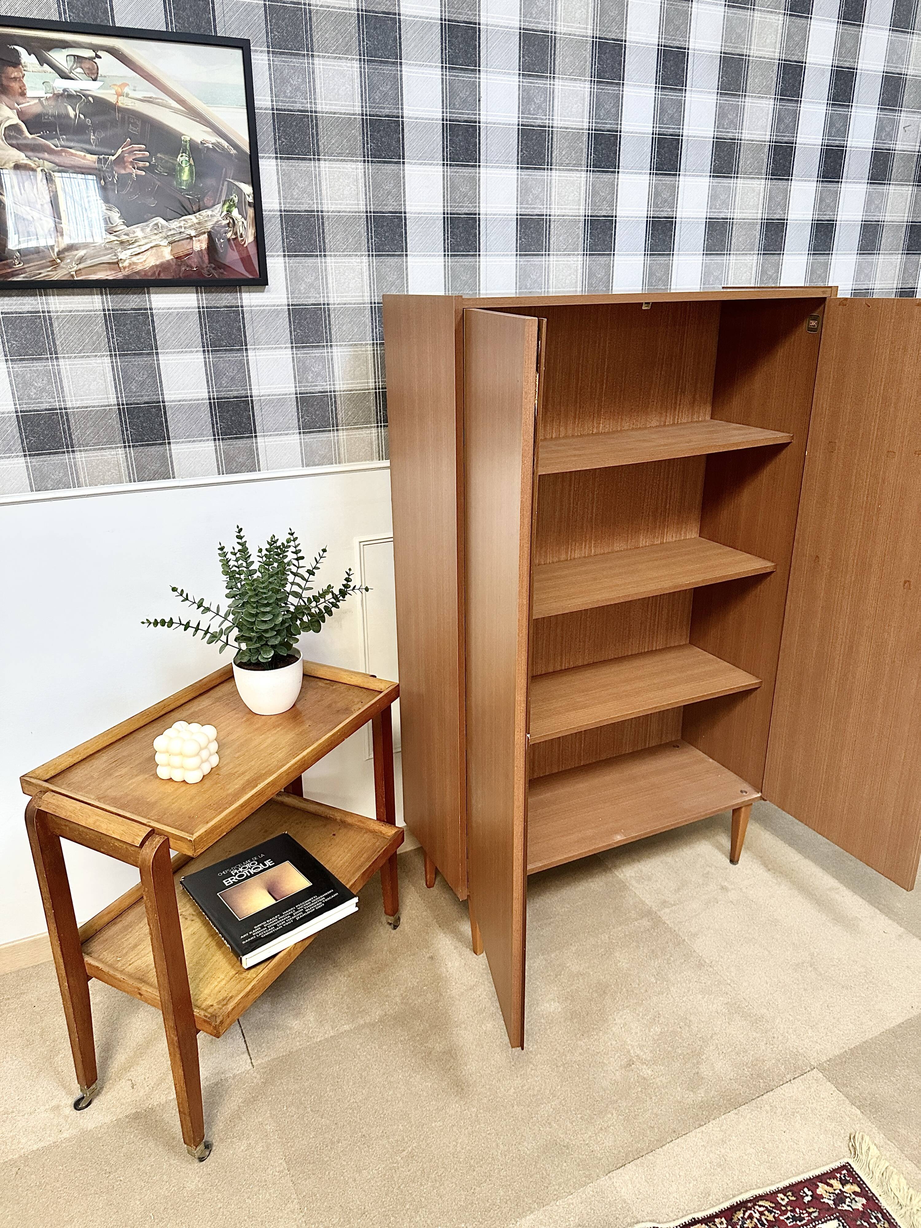Vintage cabinet