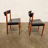 Set of 2 vintage chairs in wood and black faux leather – 1960s Scandinavian style