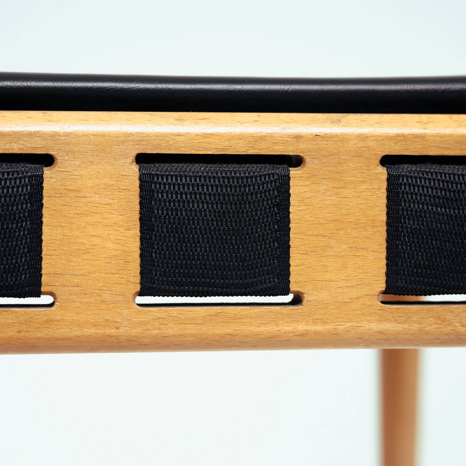 Egon Eiermann se 119 chair