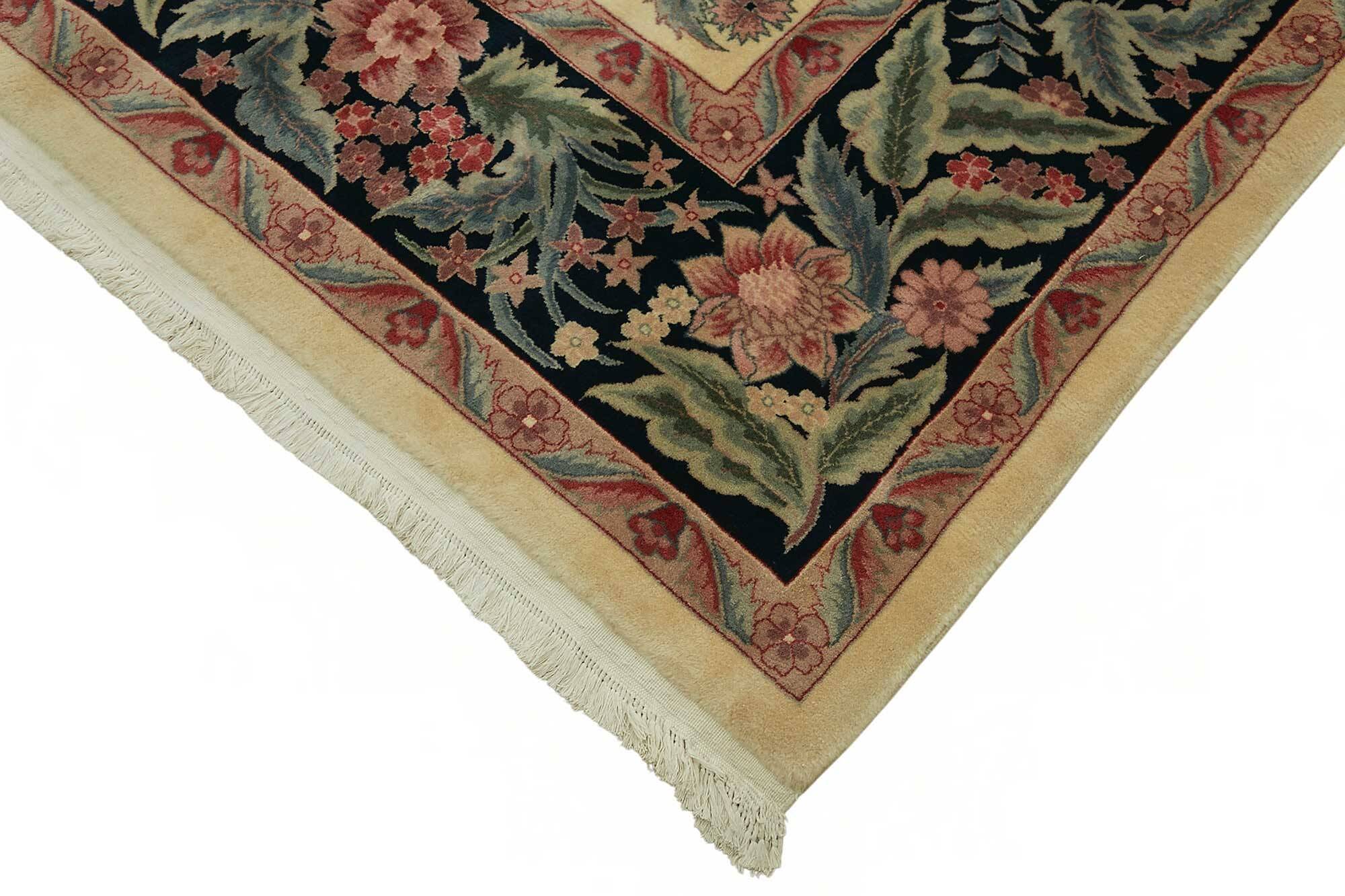 Turkish Handknotted Wool Oushak Rug 278 cm x 370 cm