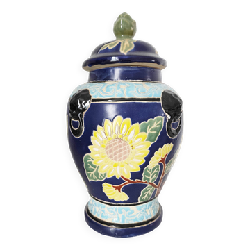 Chinese covered vase with flower decoration