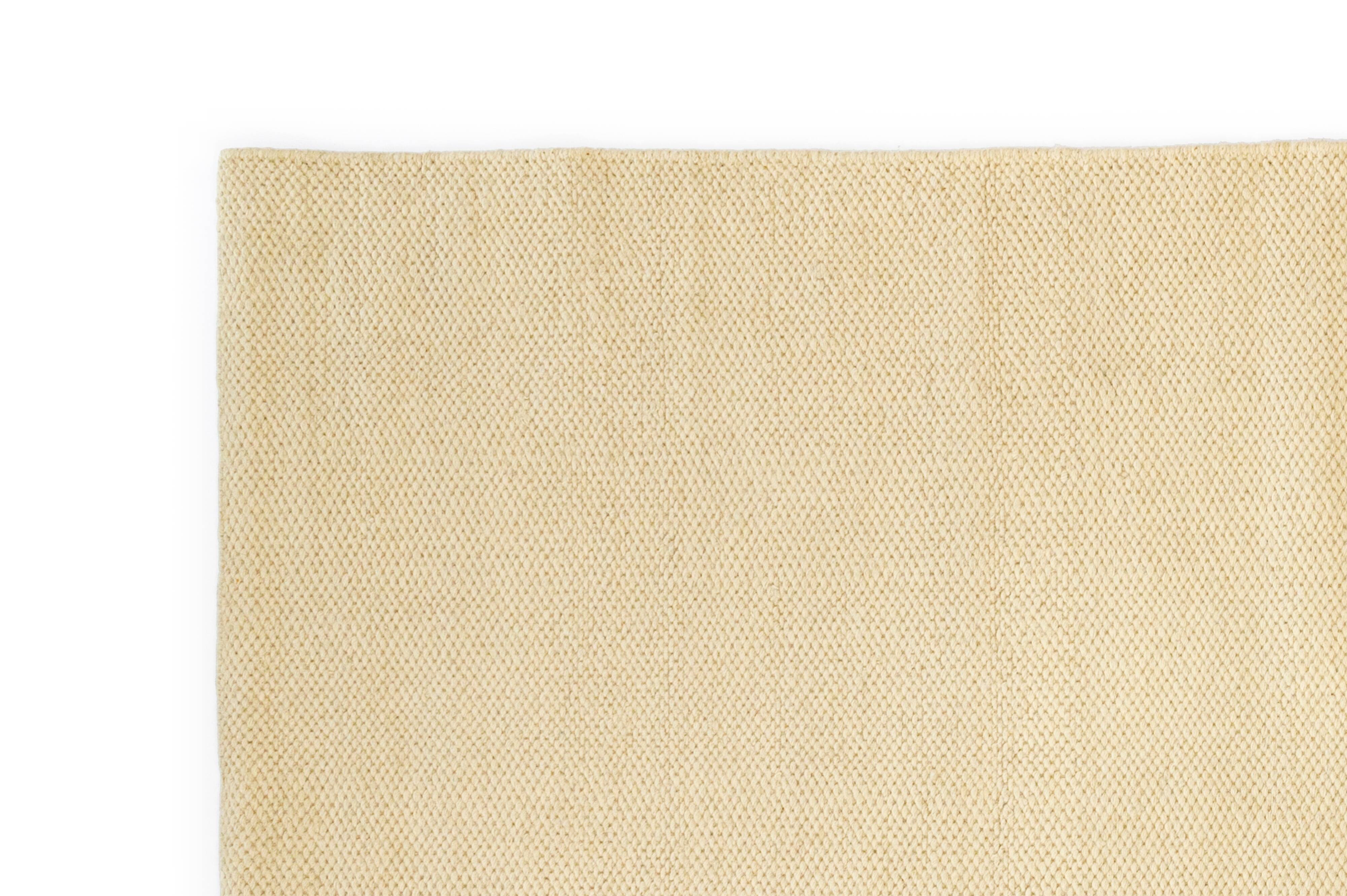 Nos scandinavian flat weave rug by axeco svenska ab. 227 x 164 cm = 89 x 65 in.