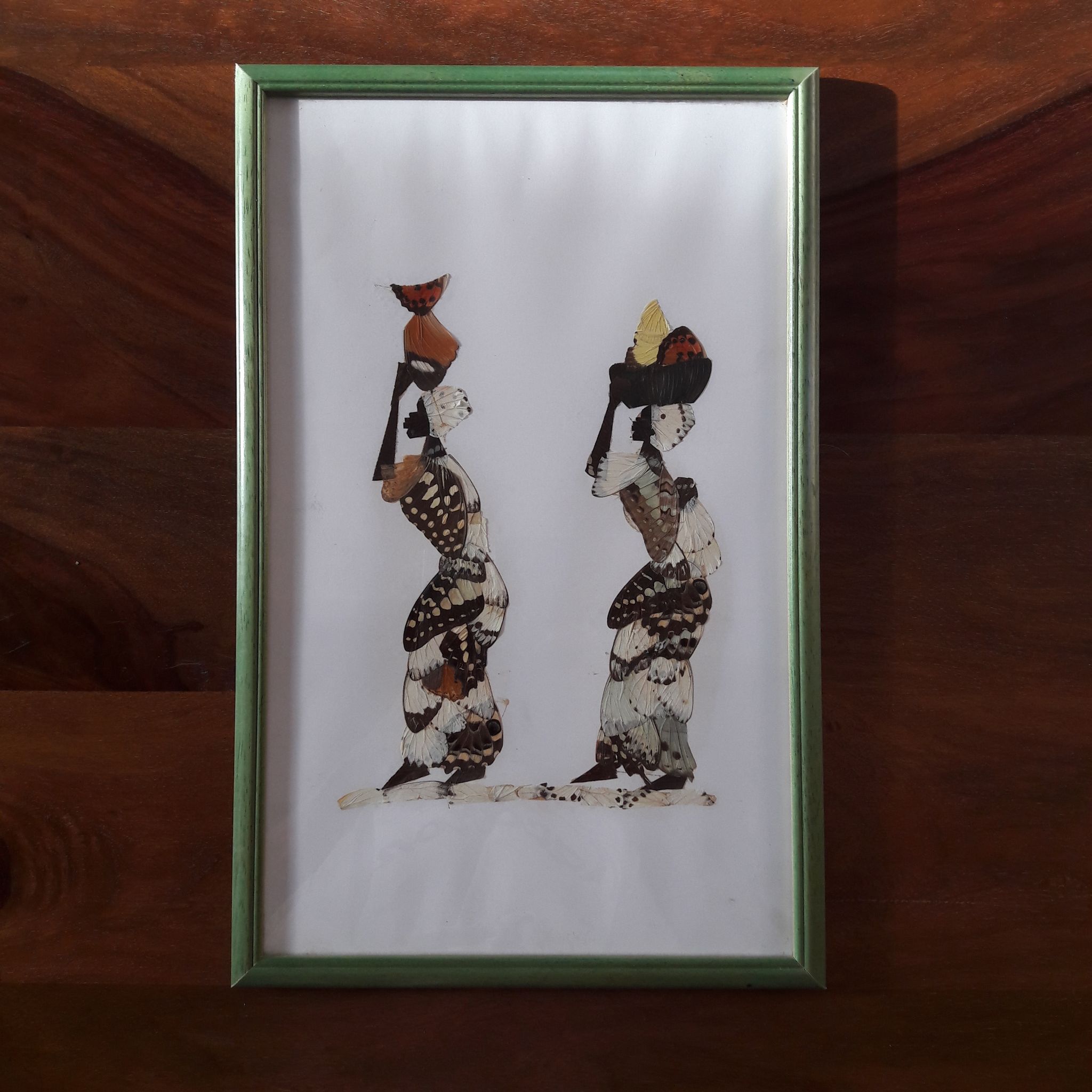 Tableau ailes papillon motif femmes africaines