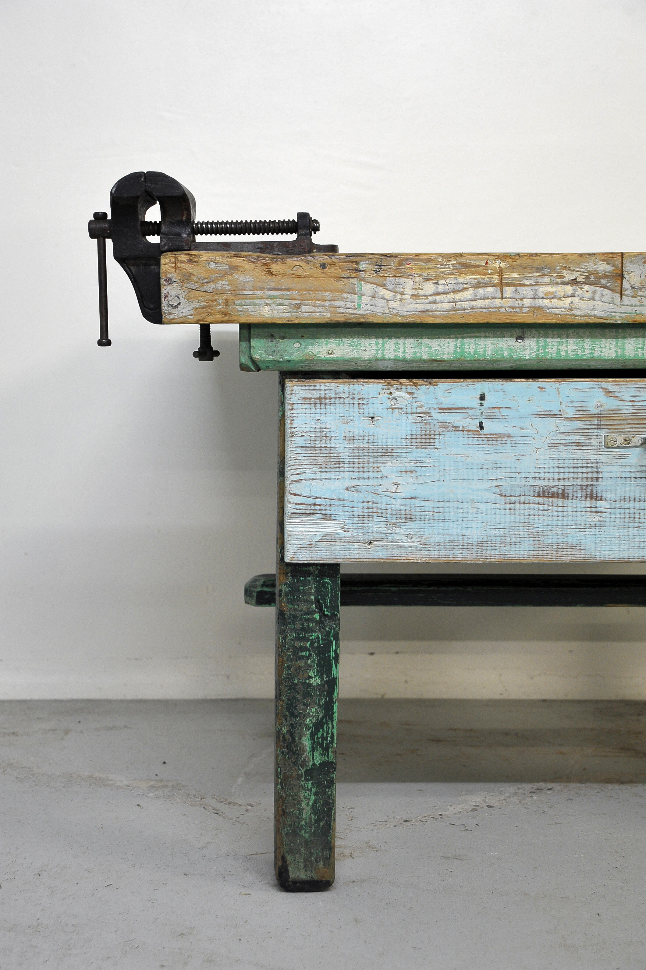 Old solid wood workbench 40/50