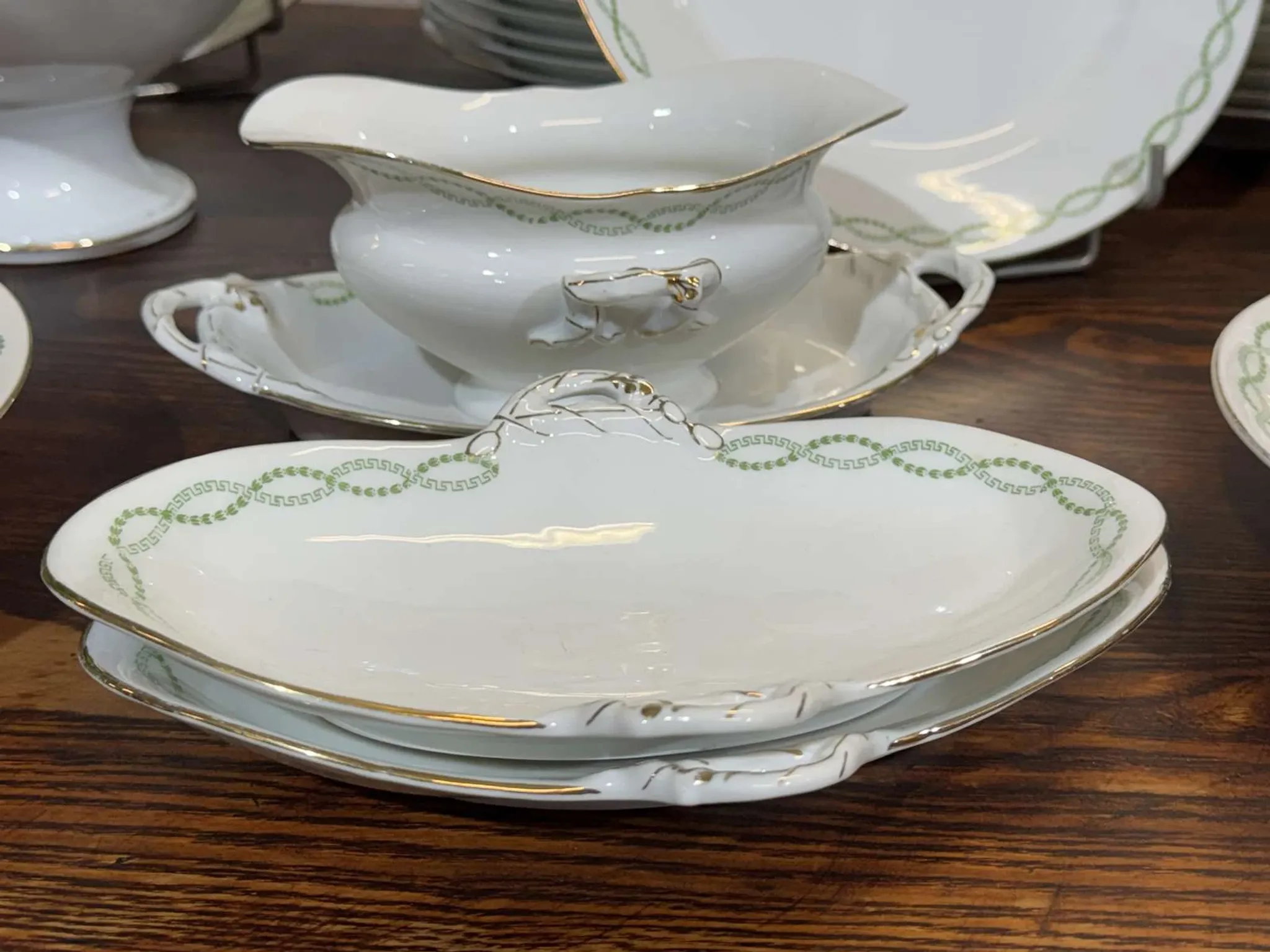 Table service in Limoges porcelain J.B Tricard and Co.