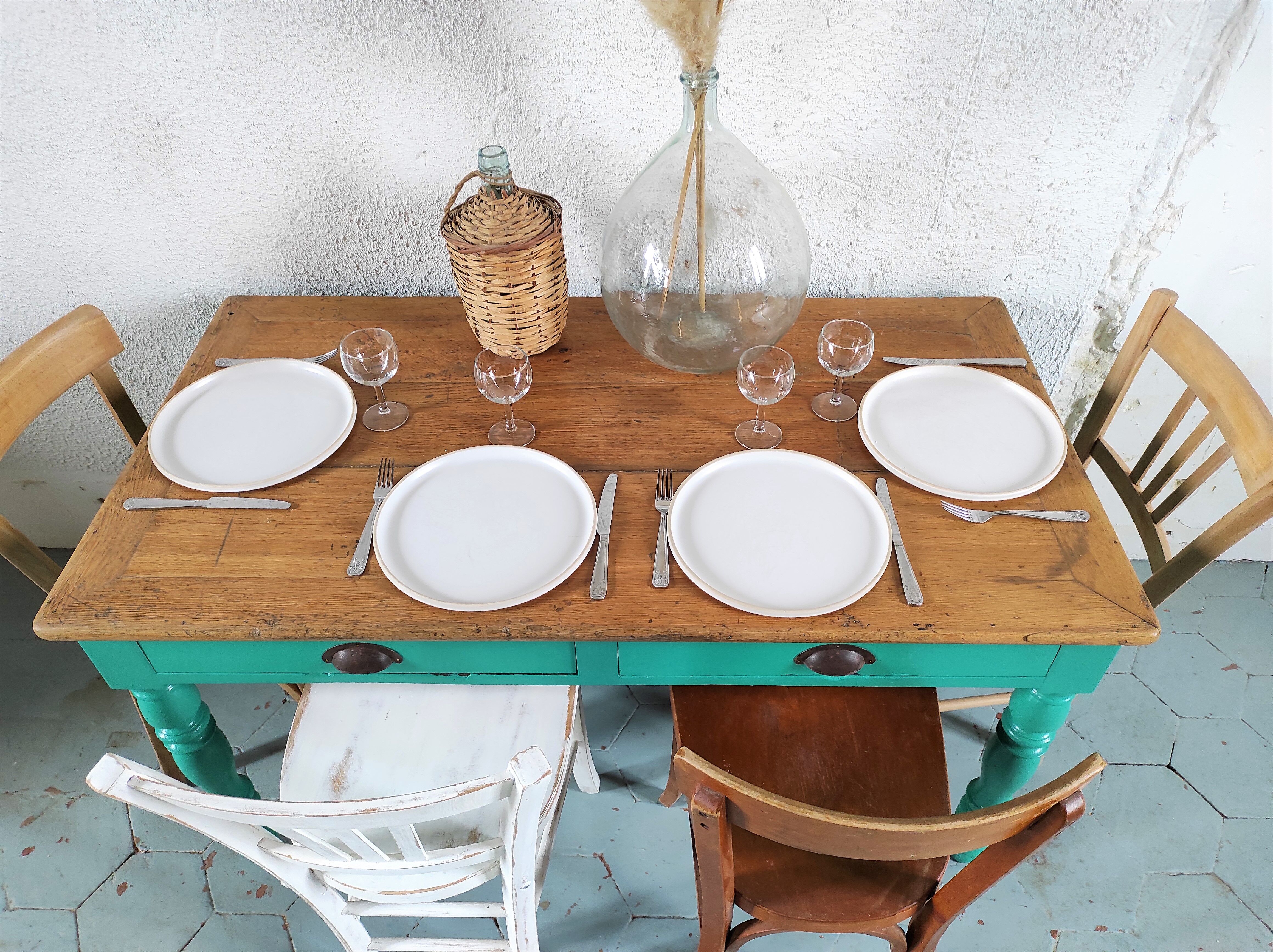 Farm table