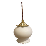 Lampe baladeuse globe opalin blanc, style art déco, cordon textile marron