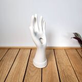 White soliflore ring sizer with bracelets