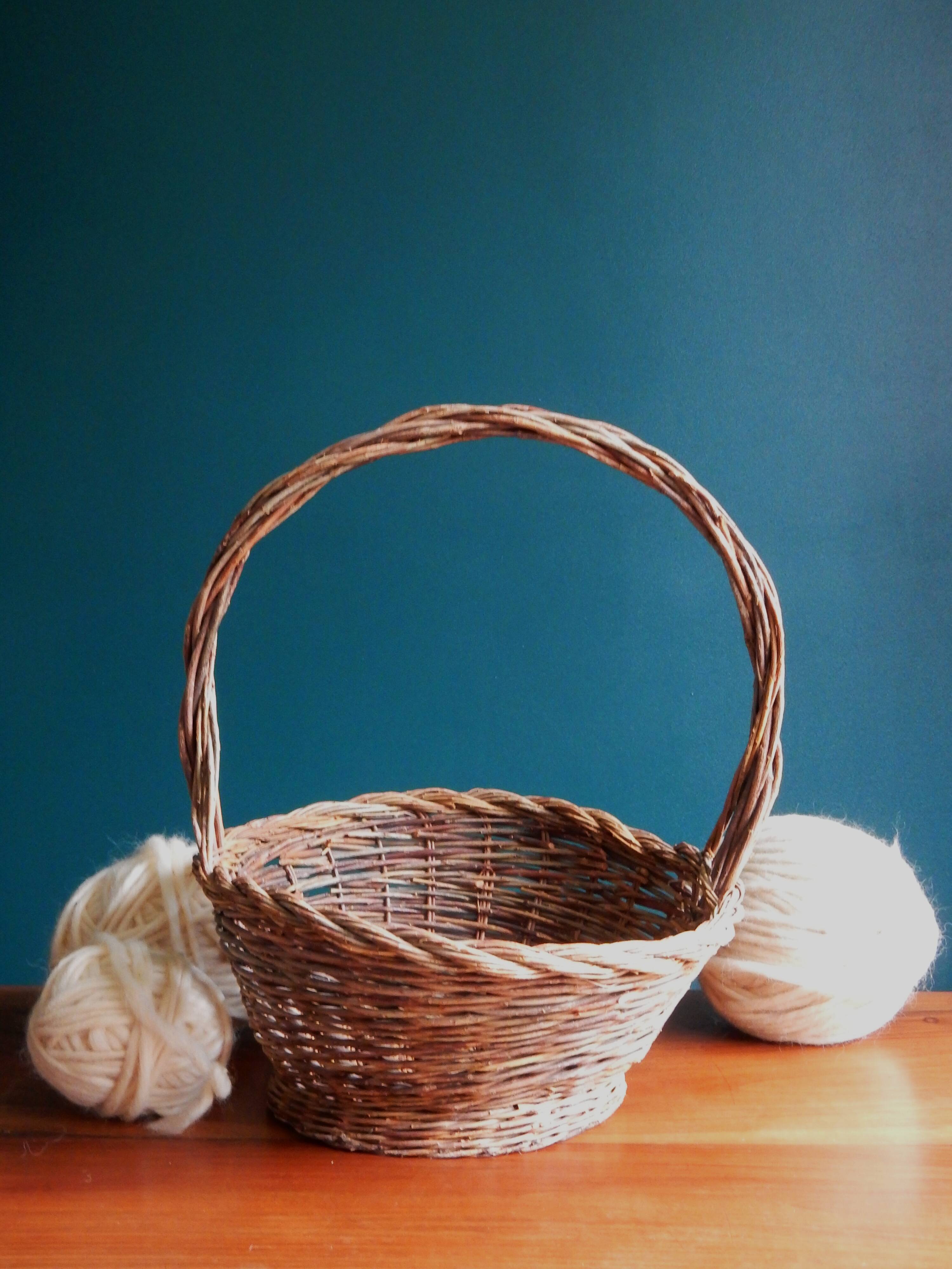 Panier en osier tressé vannerie artisanale