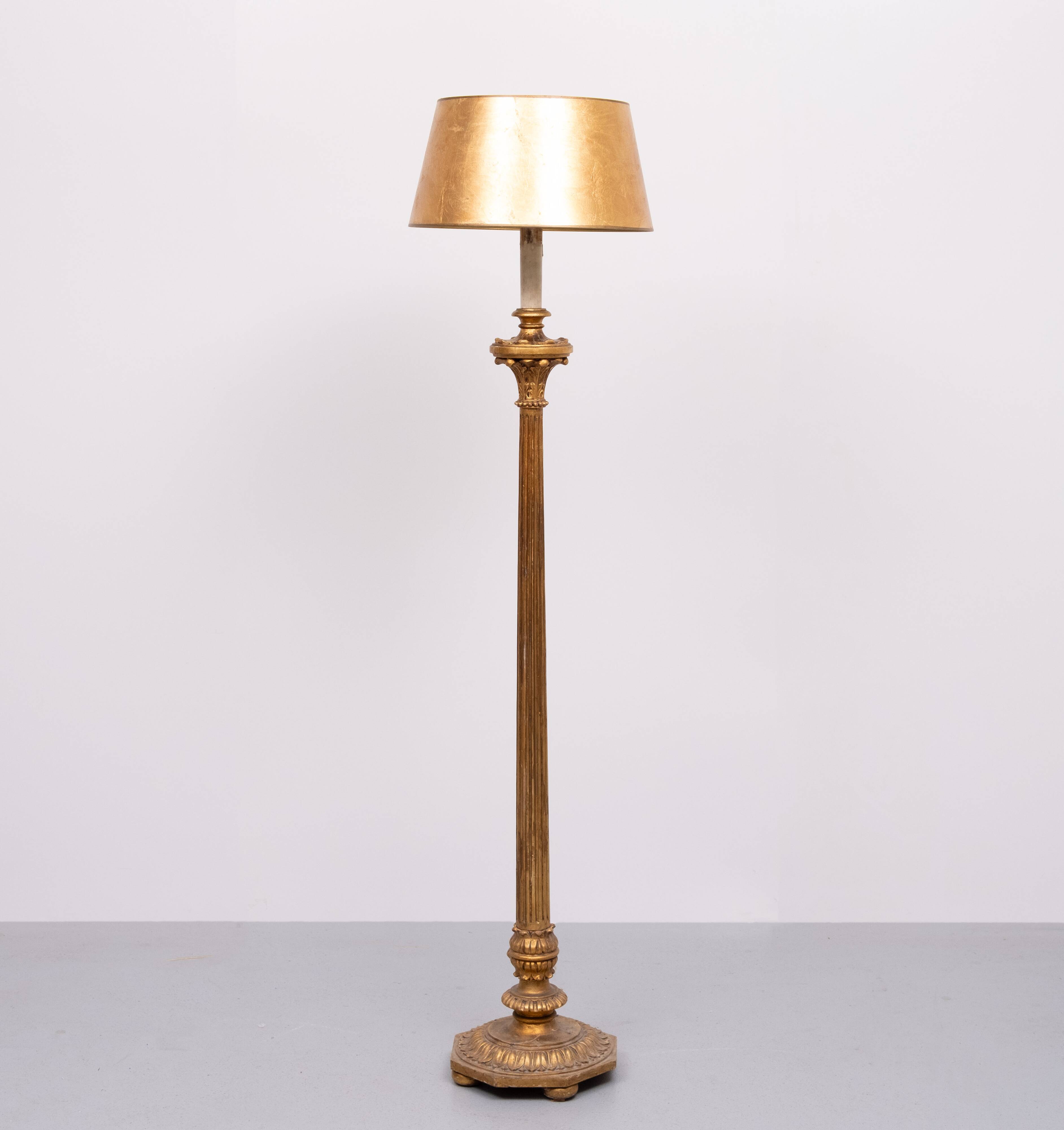 Rococo Italian Wooden Floor Lamp in Gold, 1950s