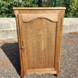 Old small vintage oak 1-door cabinet