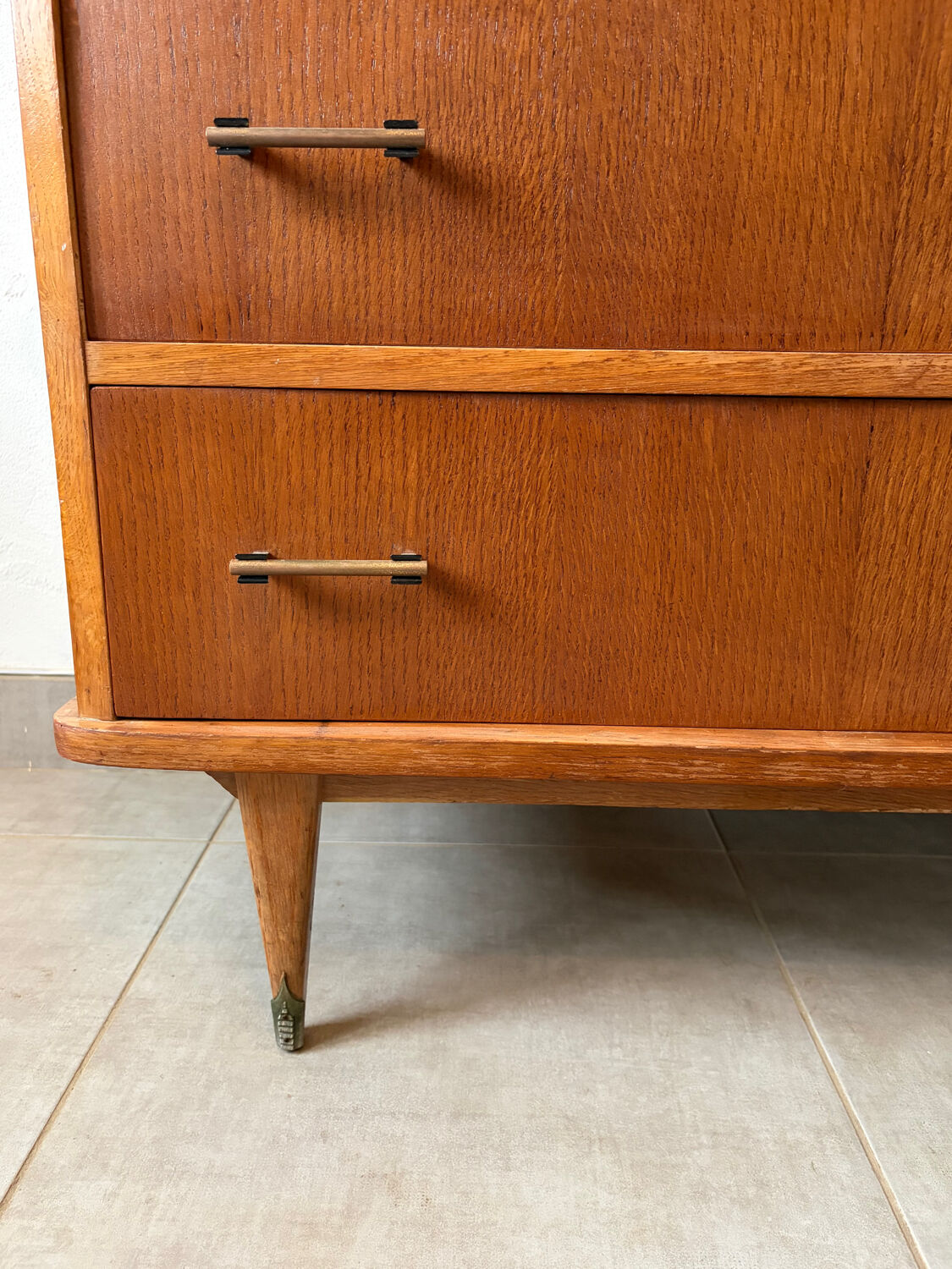 Vintage chest of drawers from the 1950s.