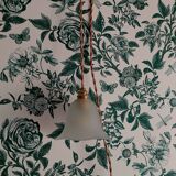 Suspension, glass lamp forming a tulip