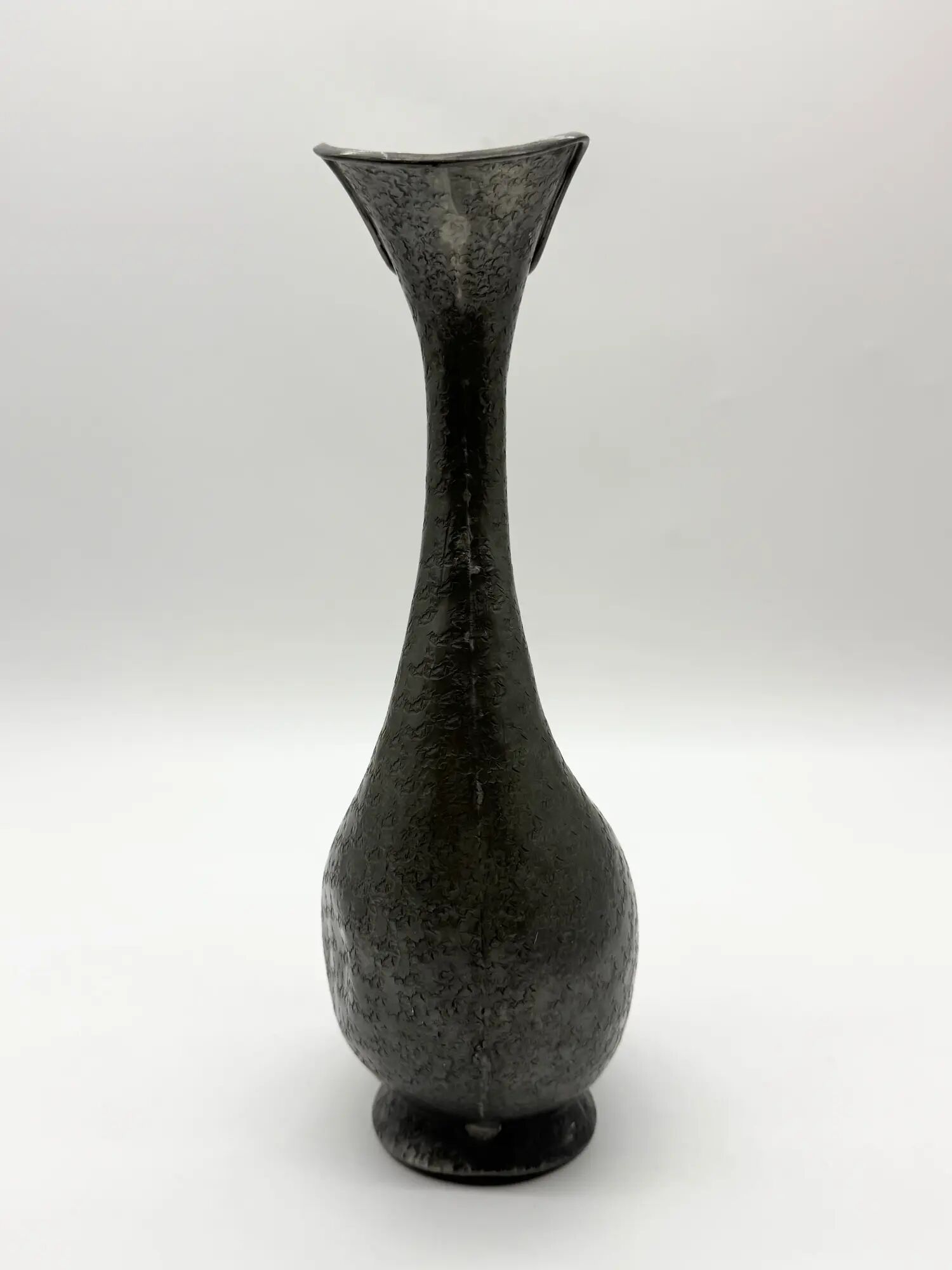 Hammered pewter jug – San Nazaro Peltro, Italy 1960s