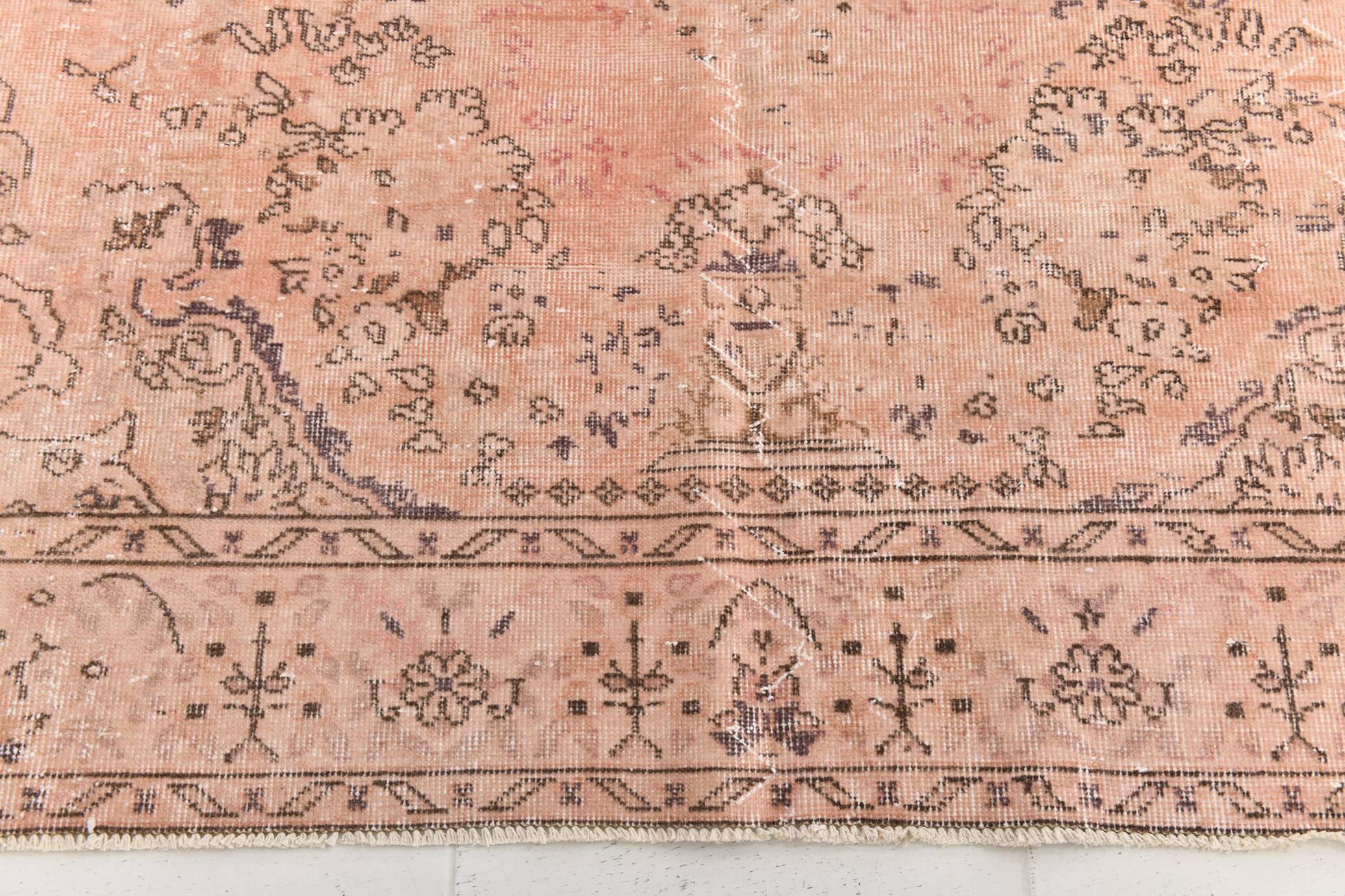 Powder Pink Classic Turkish Vintage Rug, 199x303Cm