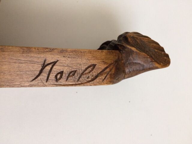 Art Deco wooden bread cut