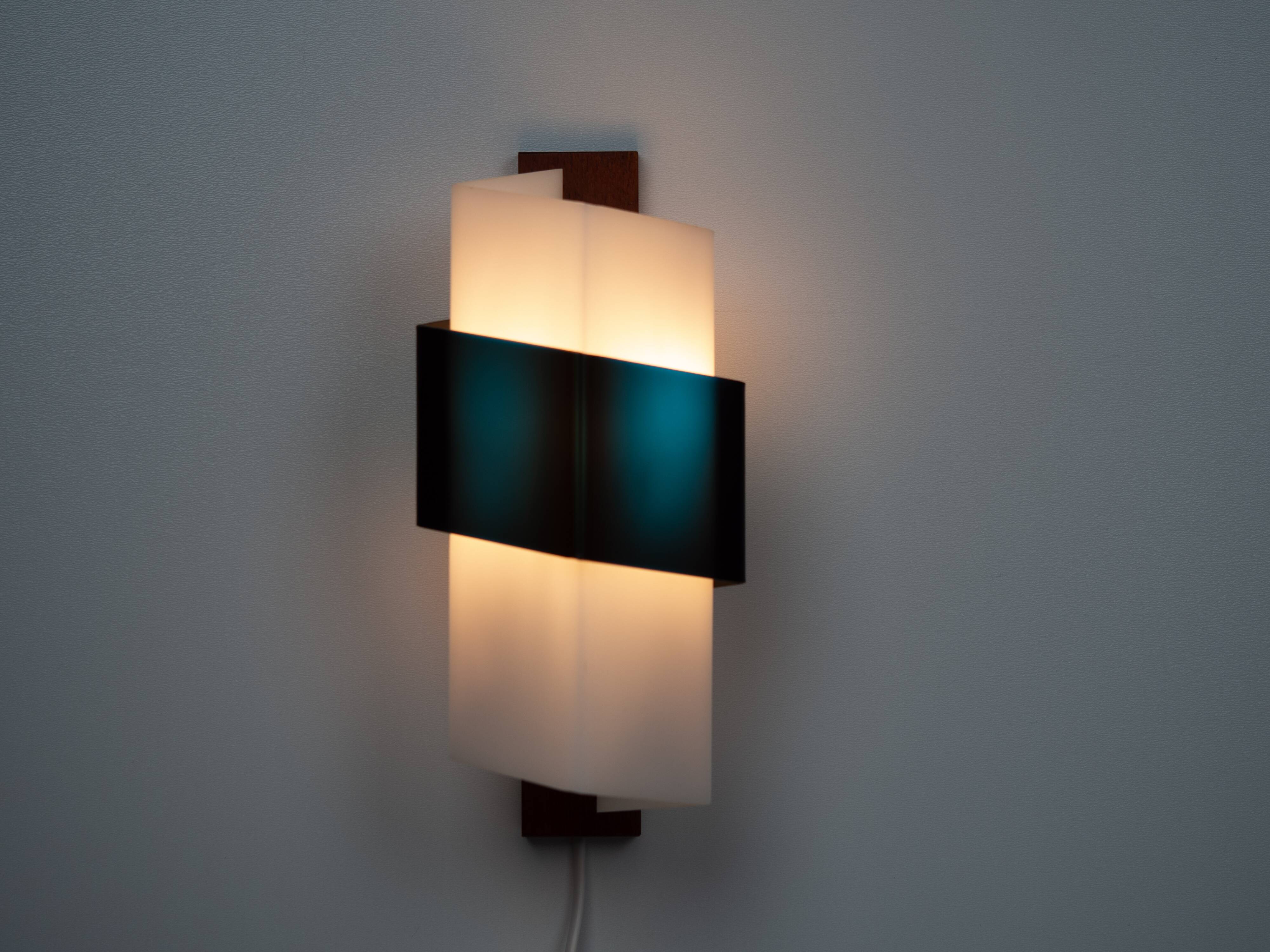 Paire de 2 appliques murales vintage suédoises des années 1950.