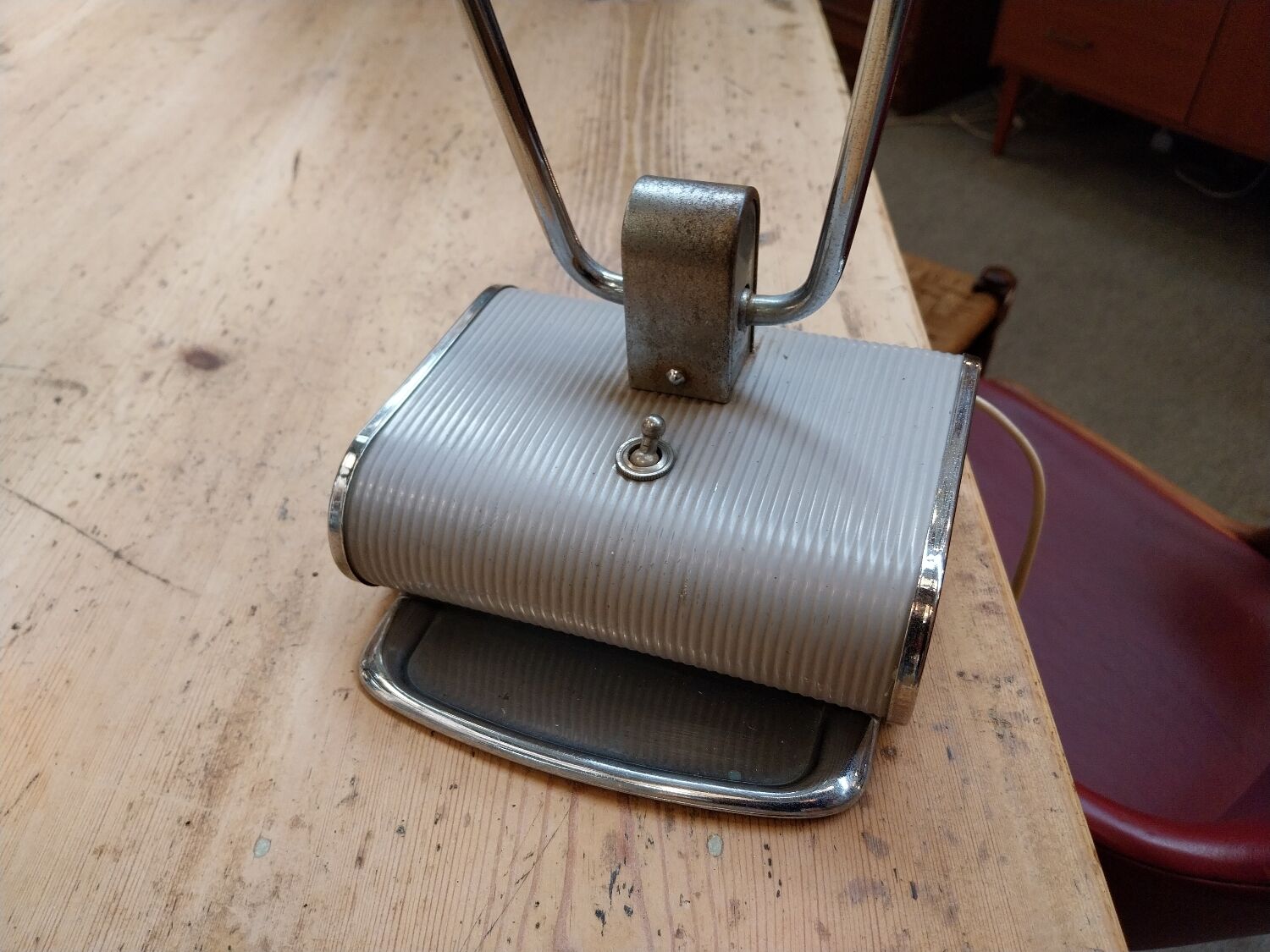 Art deco N71 desk lamp by Jumo