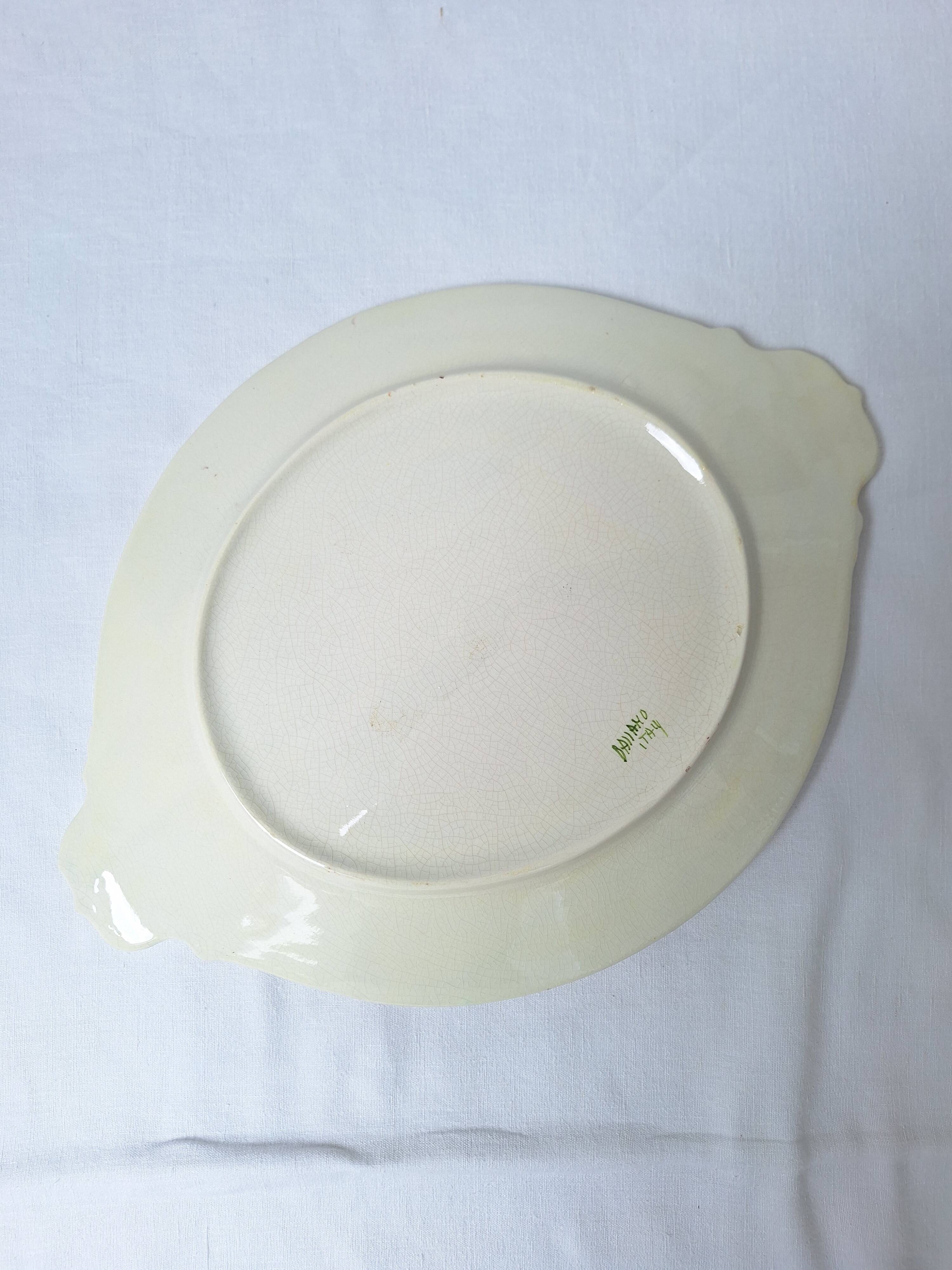 Plat ovale de Bassano en Italie