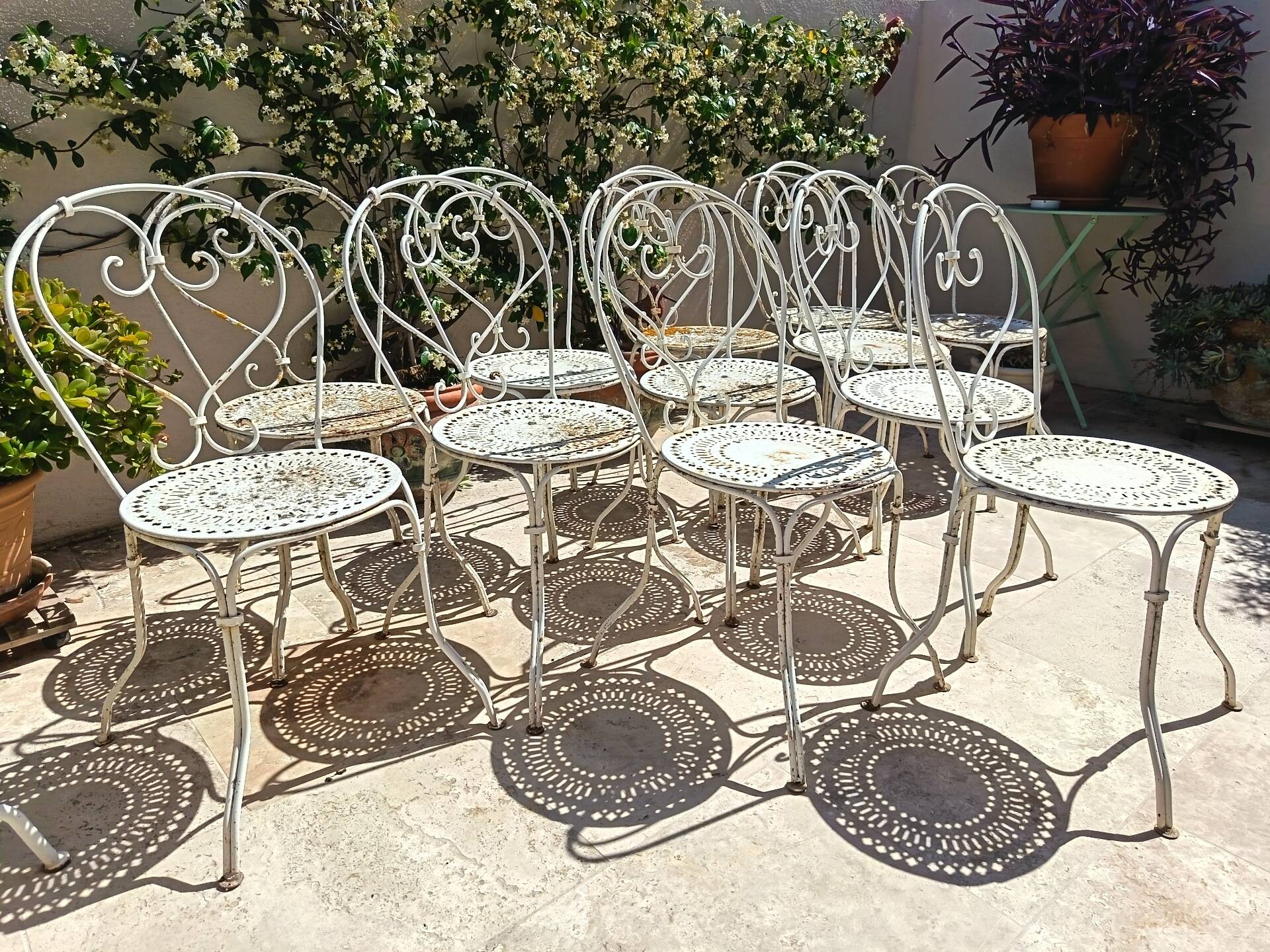 12 chaises Fermob 1900 et table Montmartre