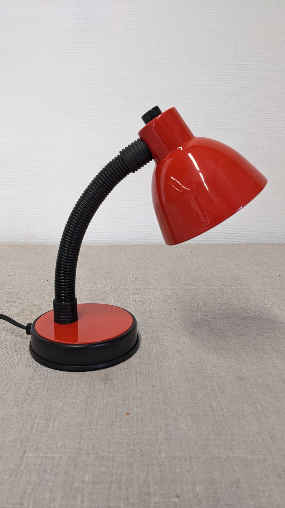 Articulated desk or bedside lamp by Veneta Lumi, Italy circa 1980.