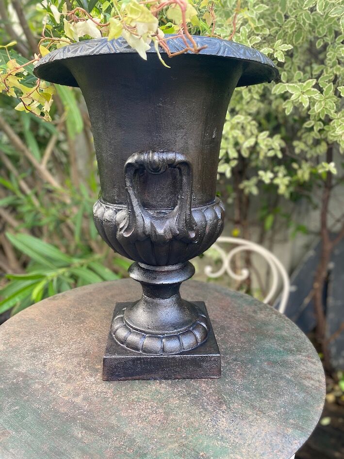 Medical vase 20th century