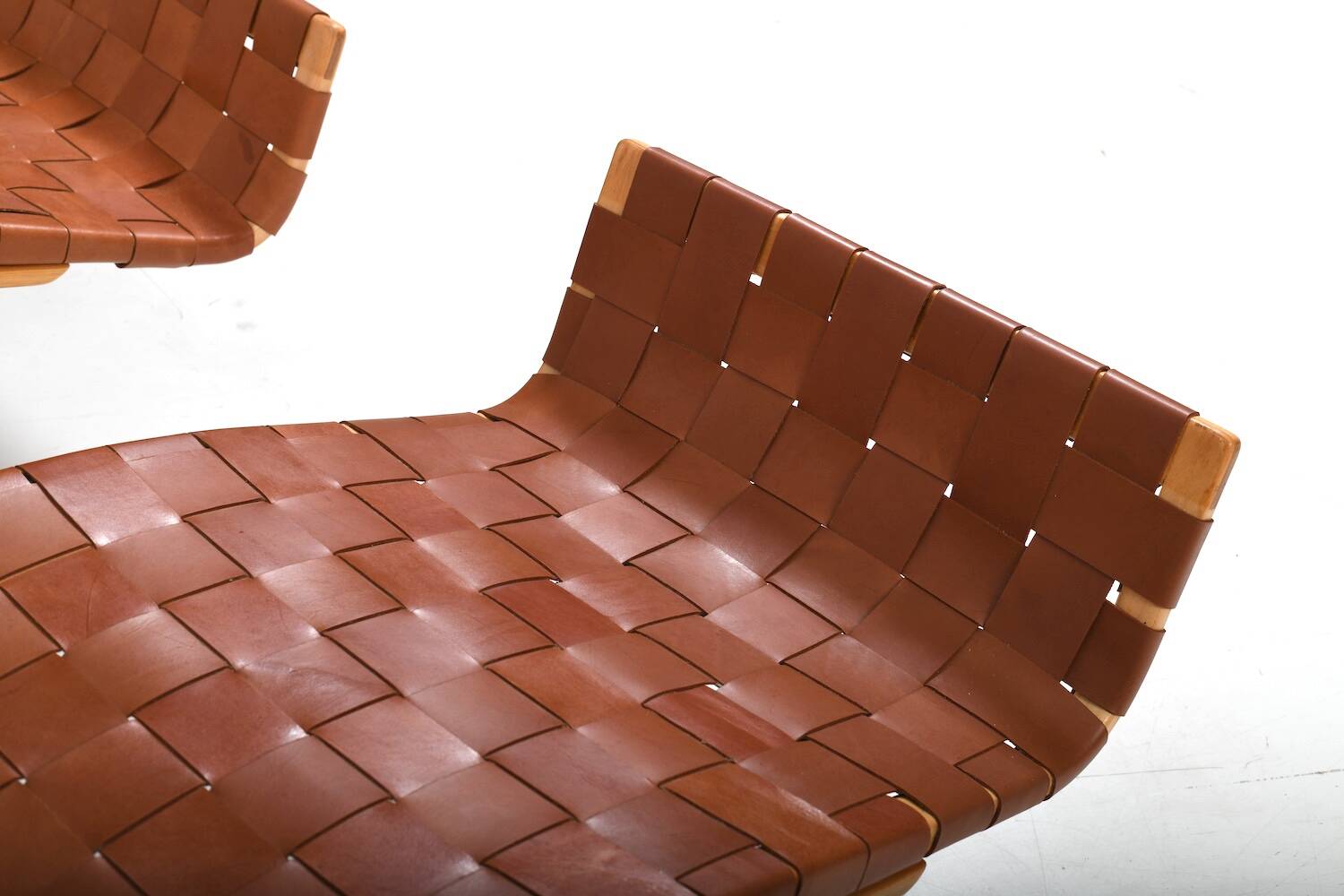 Pair of vintage Pernilla-3 Chaiselongues by Bruno Mathsson