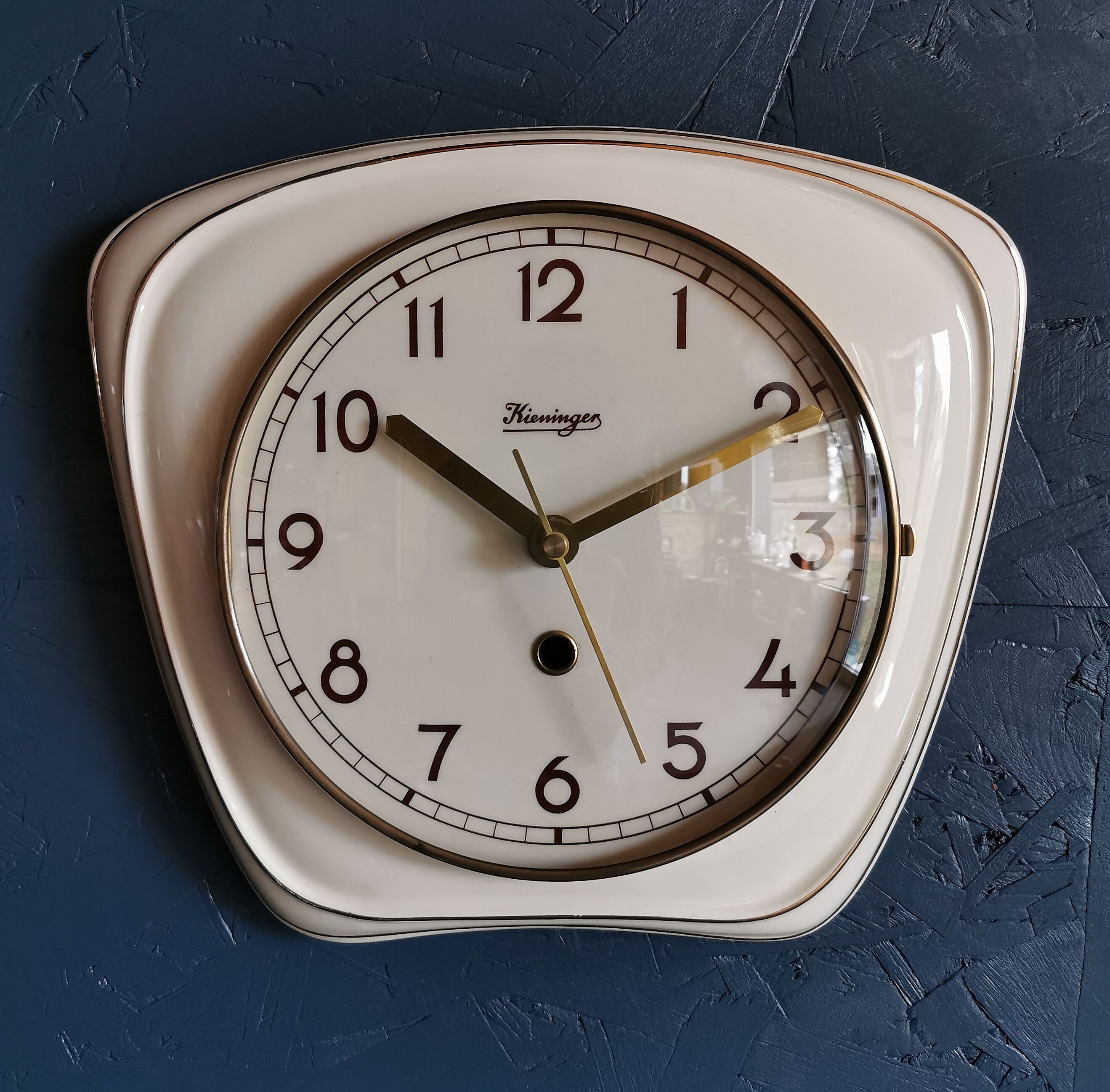 Vintage ceramic clock silent wall clock "Kieninger golden cream"