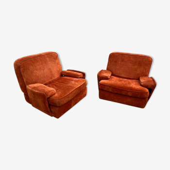 Paire de fauteuils en daim orange cinna