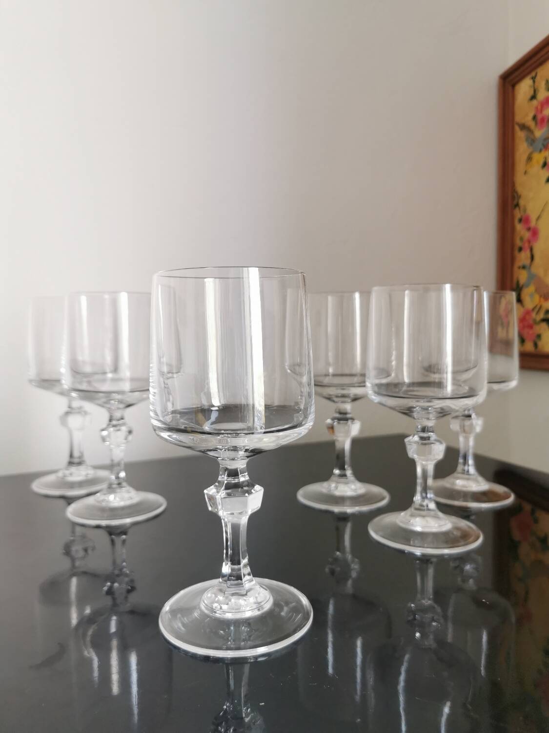 6 diamond-stemmed crystal glasses