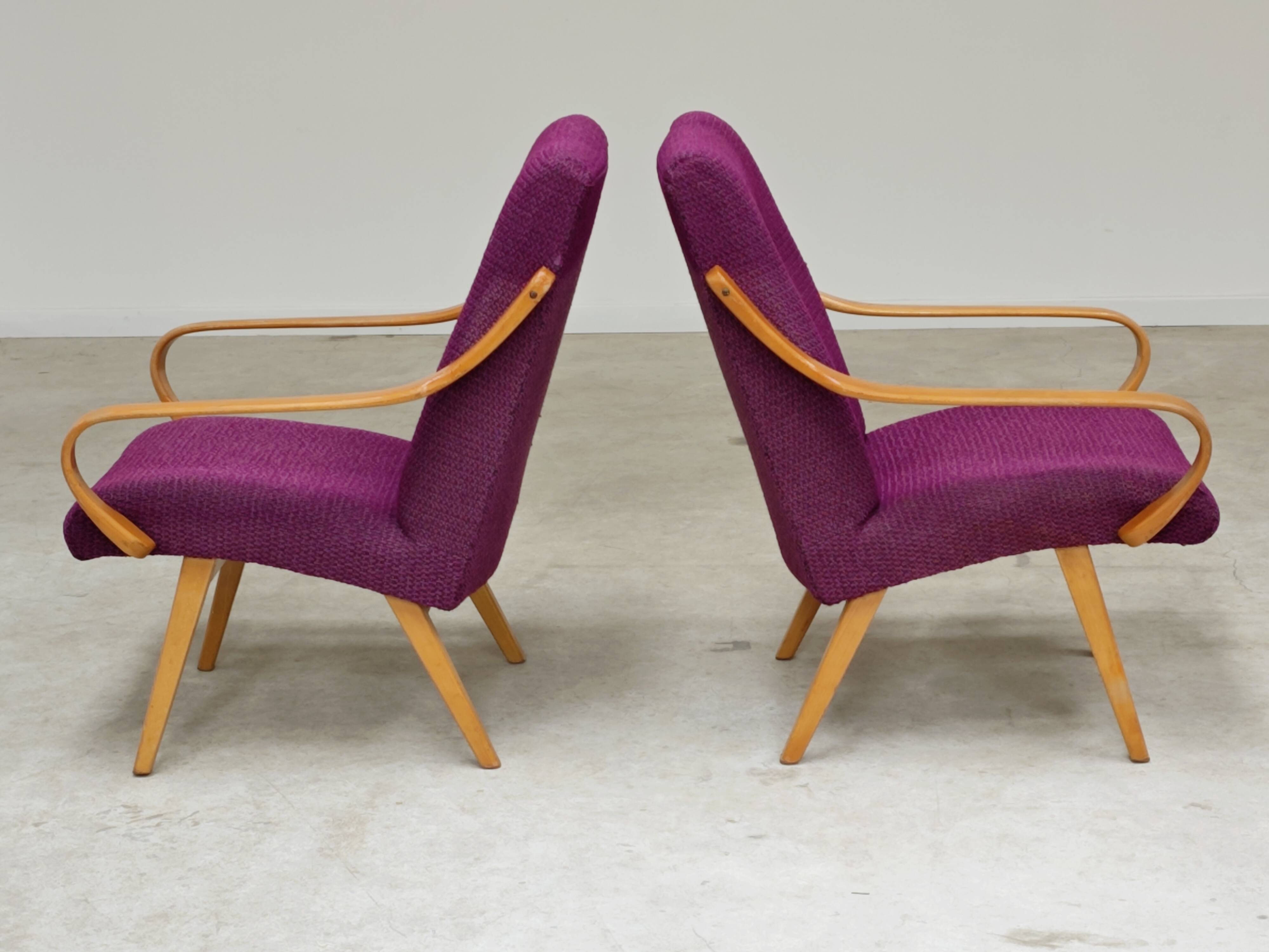 Pair of 6953 purple armchairs by Jaroslav Smidek for TON (Thonet)