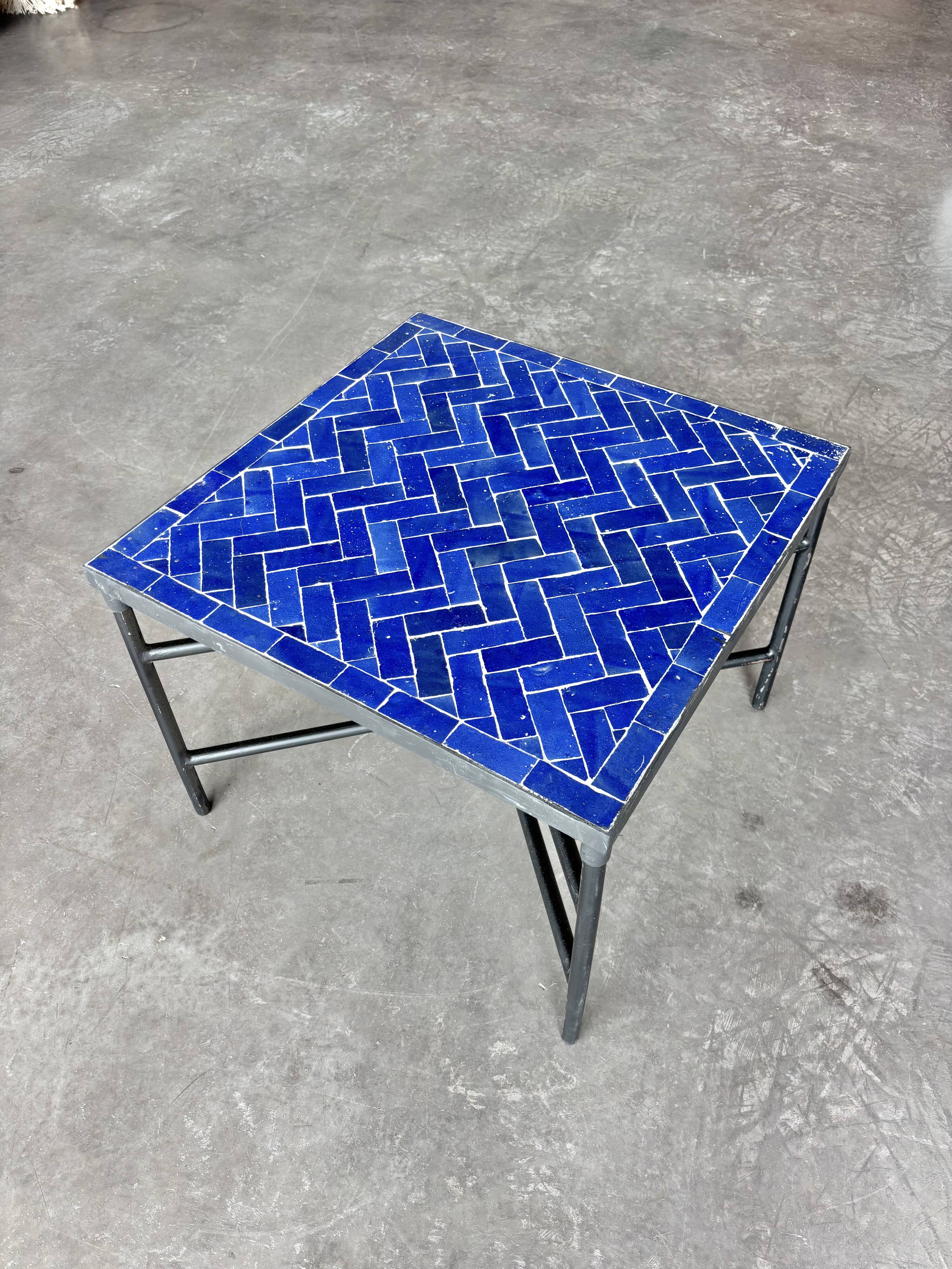 Square coffee table in Majorelle blue zellige, handmade – 60 × 60 cm
