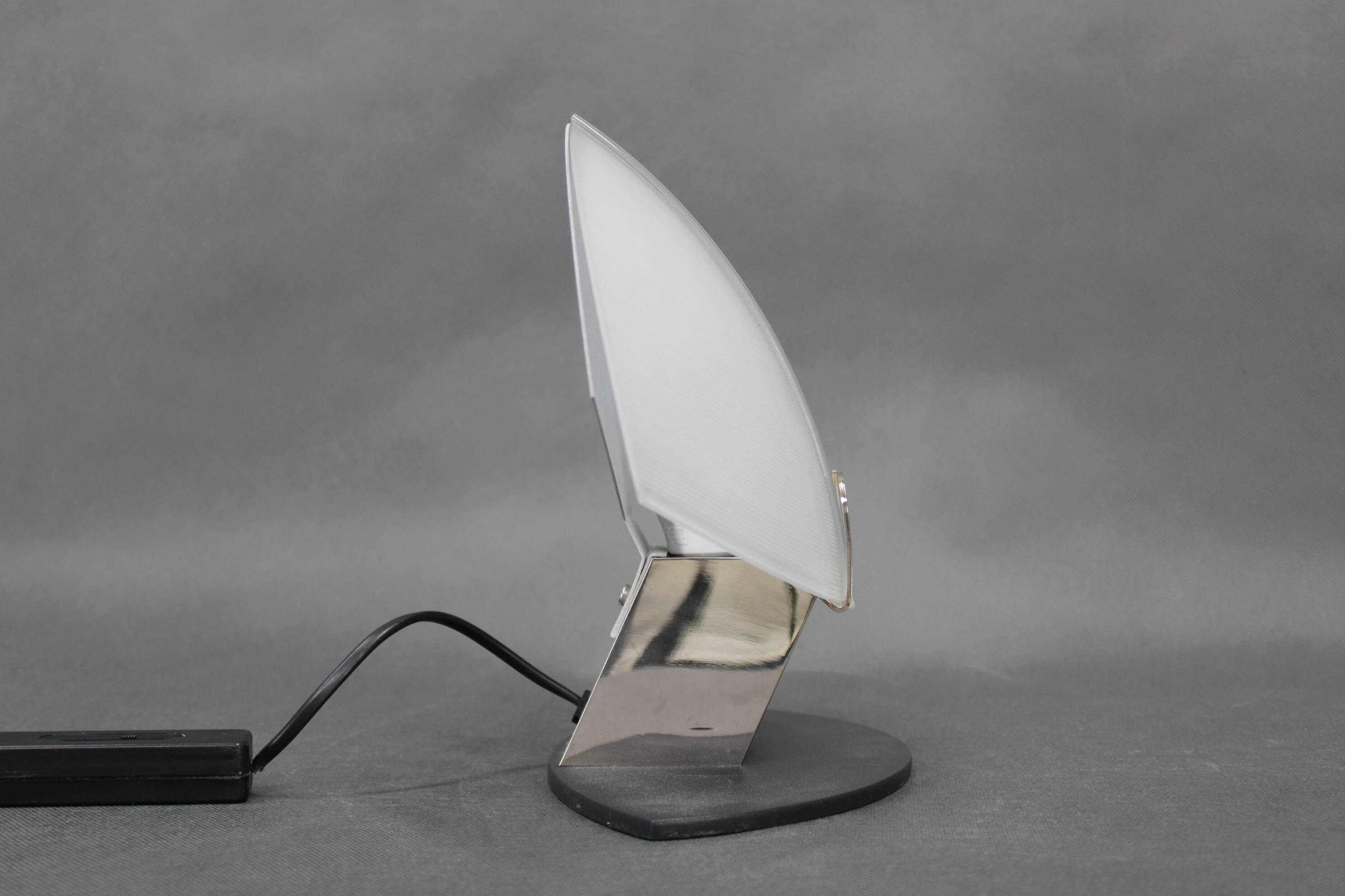 Pair of Italian midcentury table lamps by F. Fabbian, frosted glass, 1980s