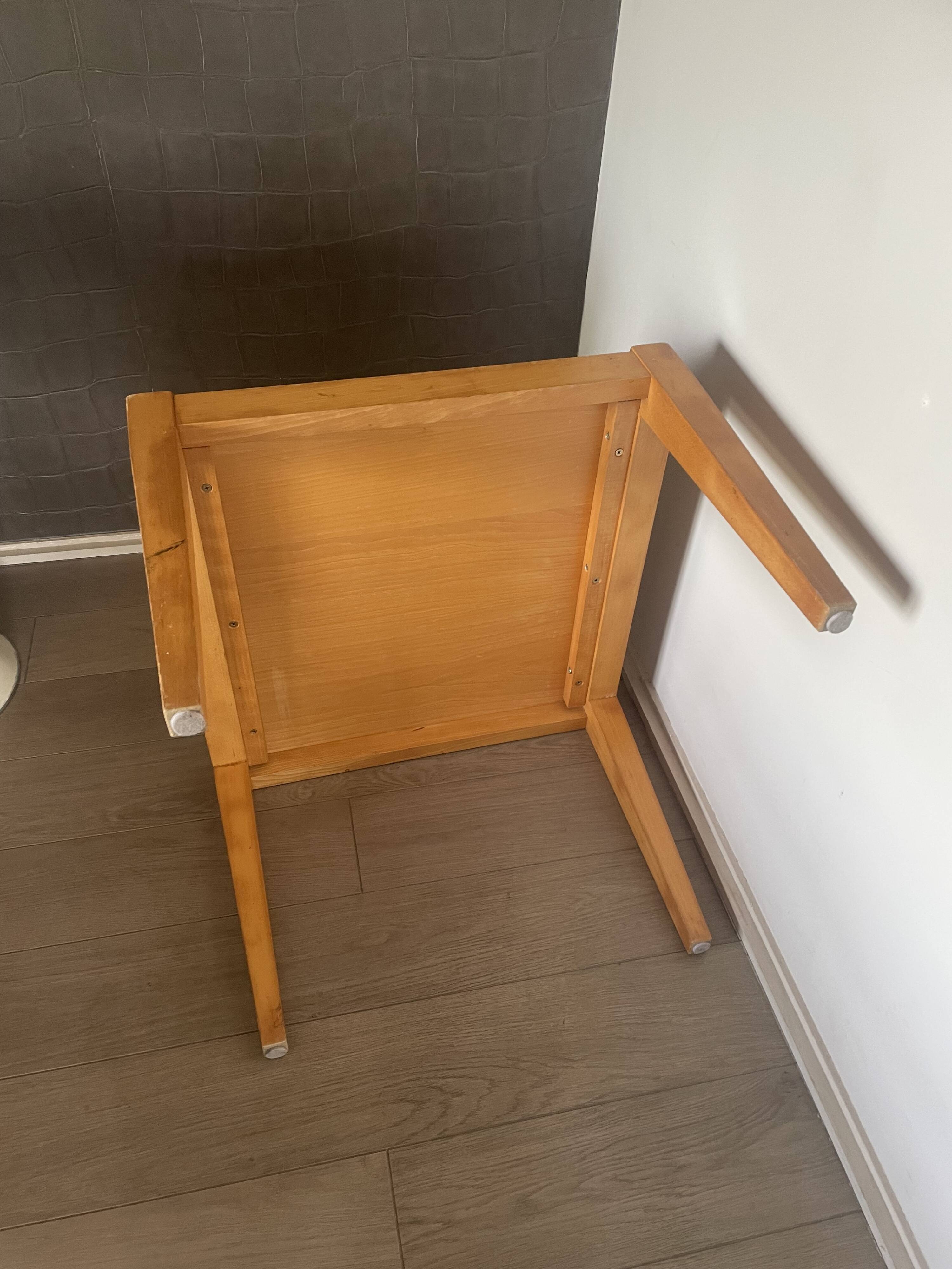 table d'appoint vintage en bois clair style Séverin Hansen