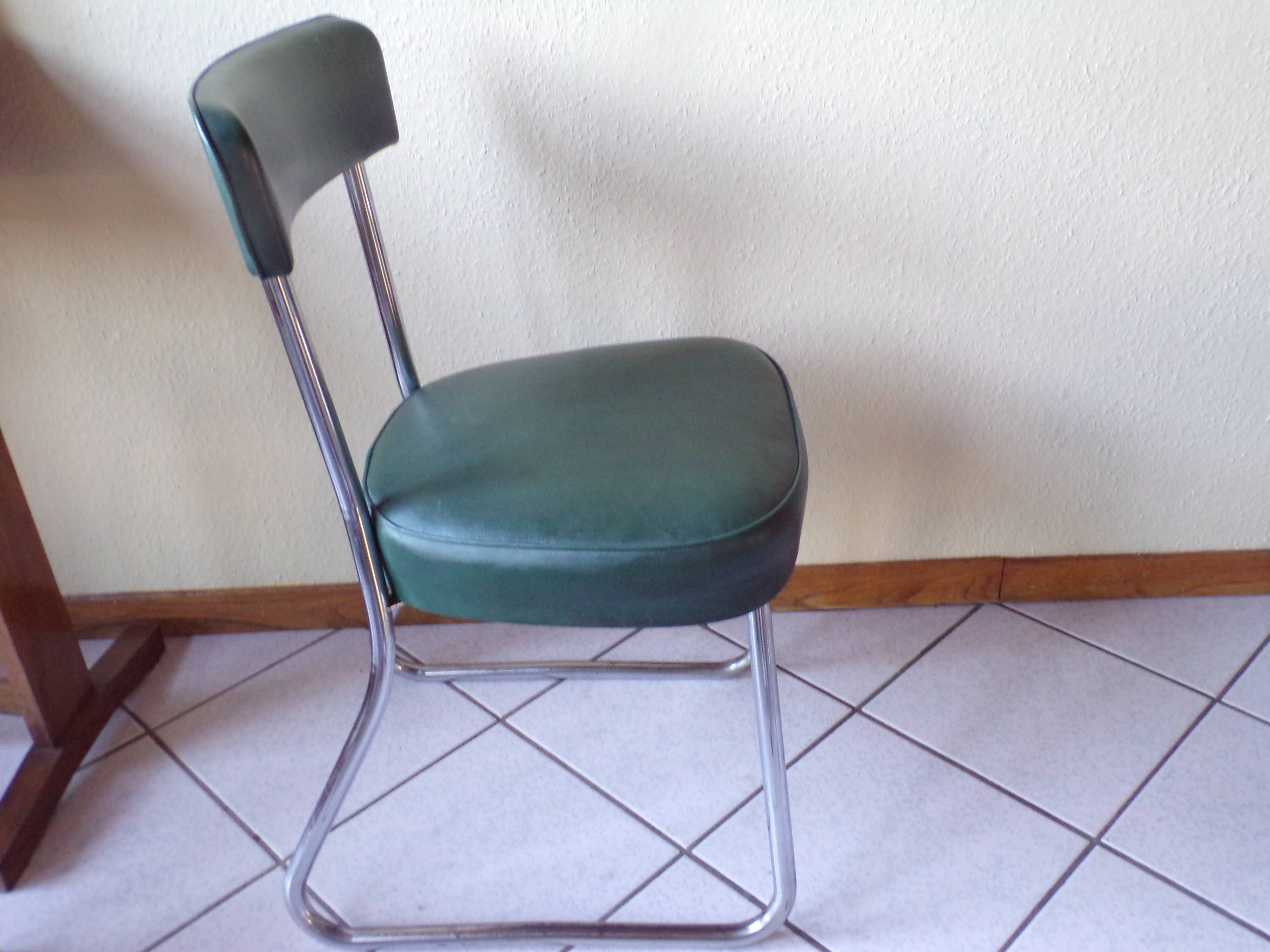 Chair industrial strafor