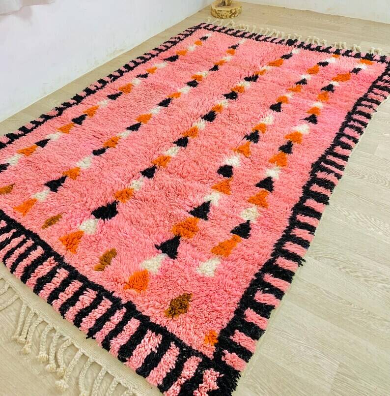 Traditional handmade Berber rug 250cm x 150cm