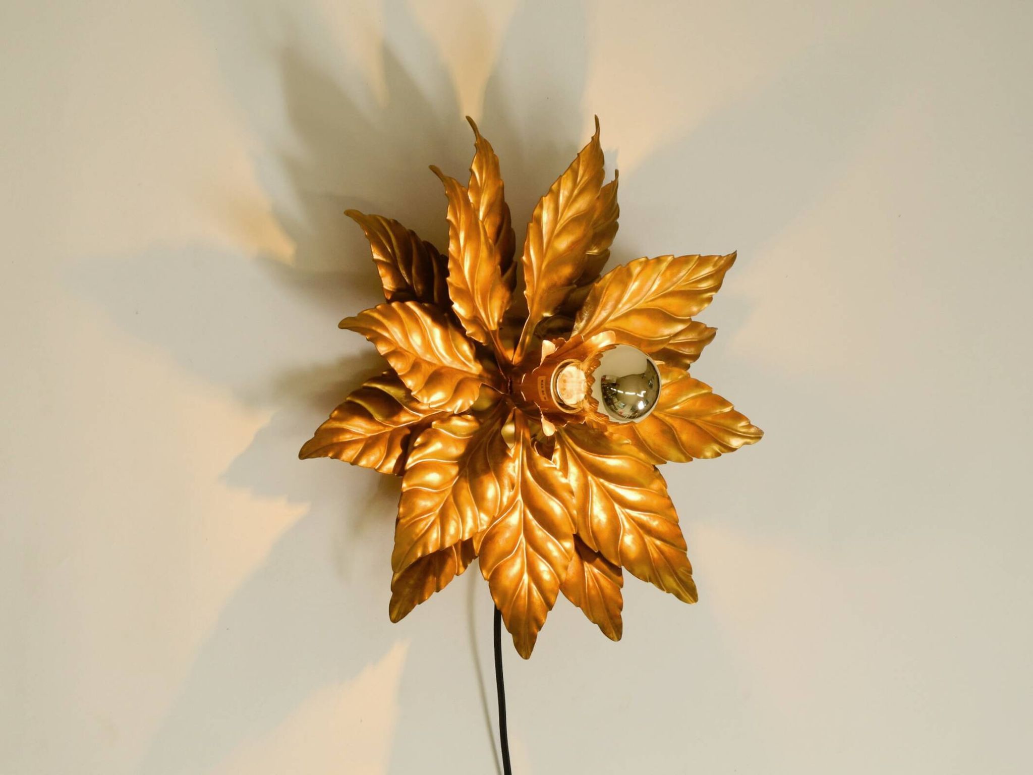 Rare large gold-plated Hans Kögl Florentine-style ceiling or wall lamp from